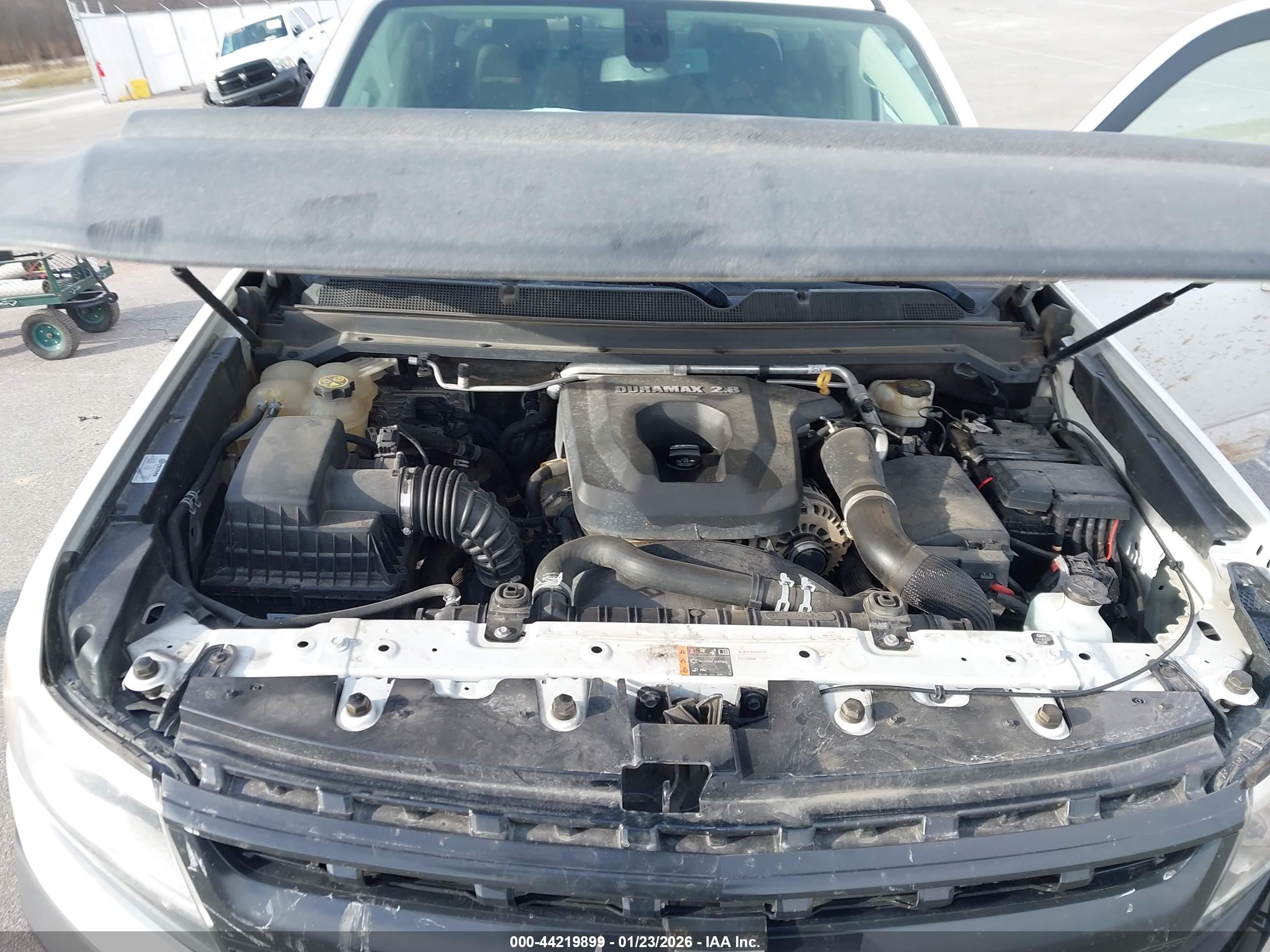 CHEVROLET COLORADO image 10