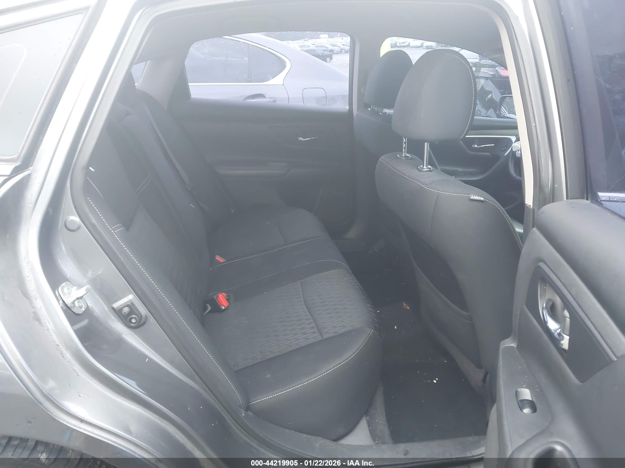 NISSAN ALTIMA image 8