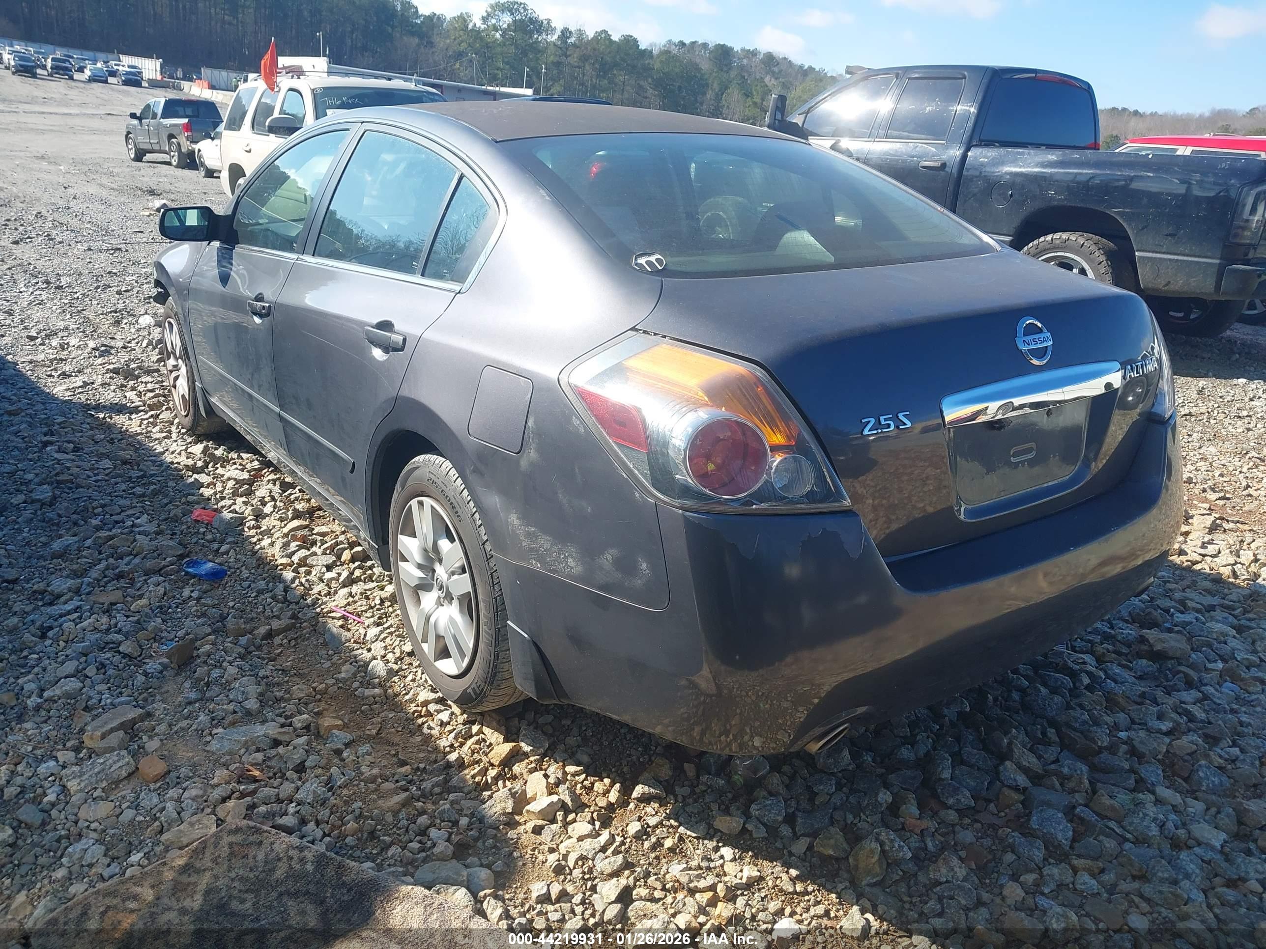 NISSAN ALTIMA image 3