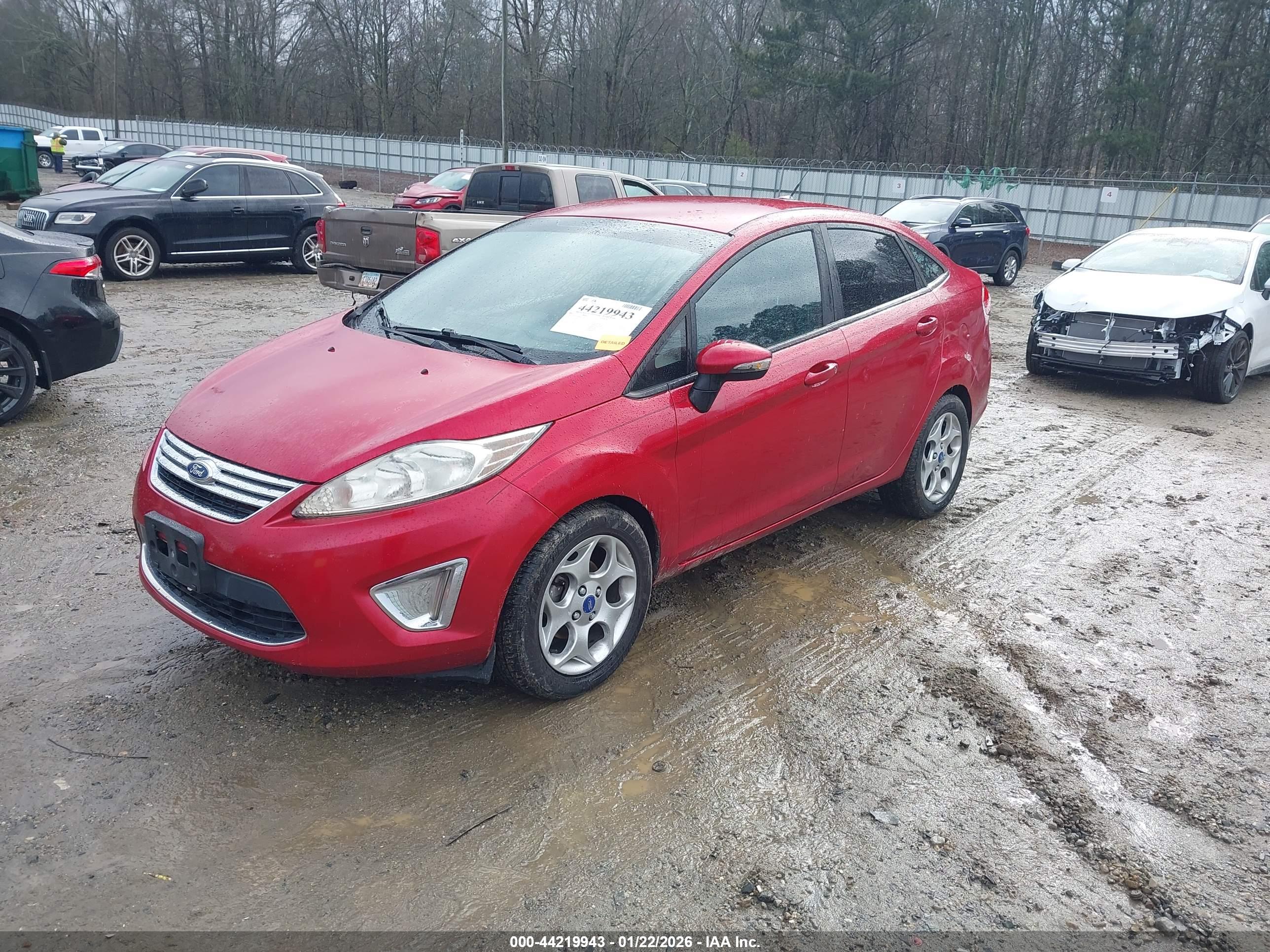 FORD FIESTA image 2