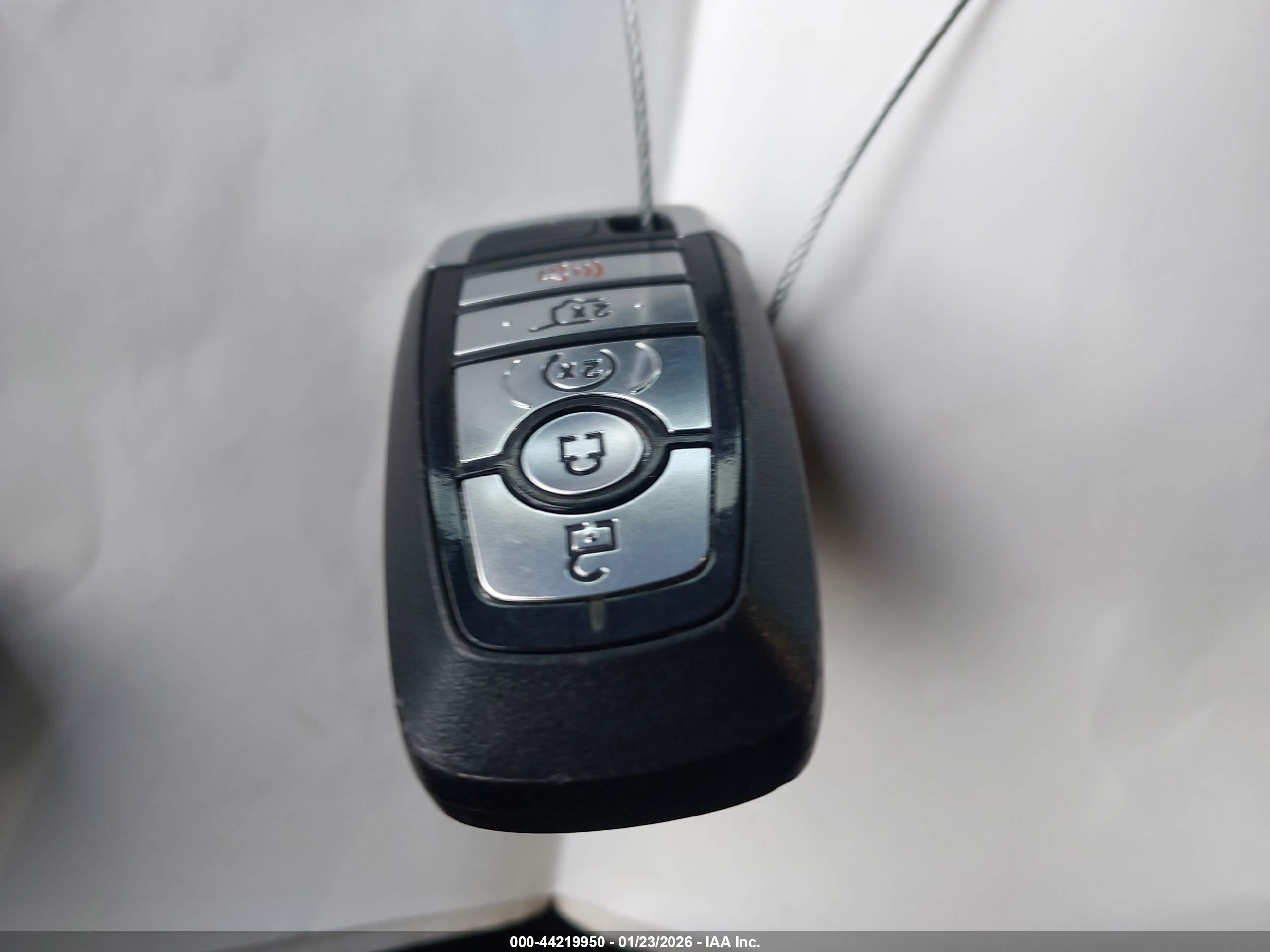 FORD EXPEDITION image 11