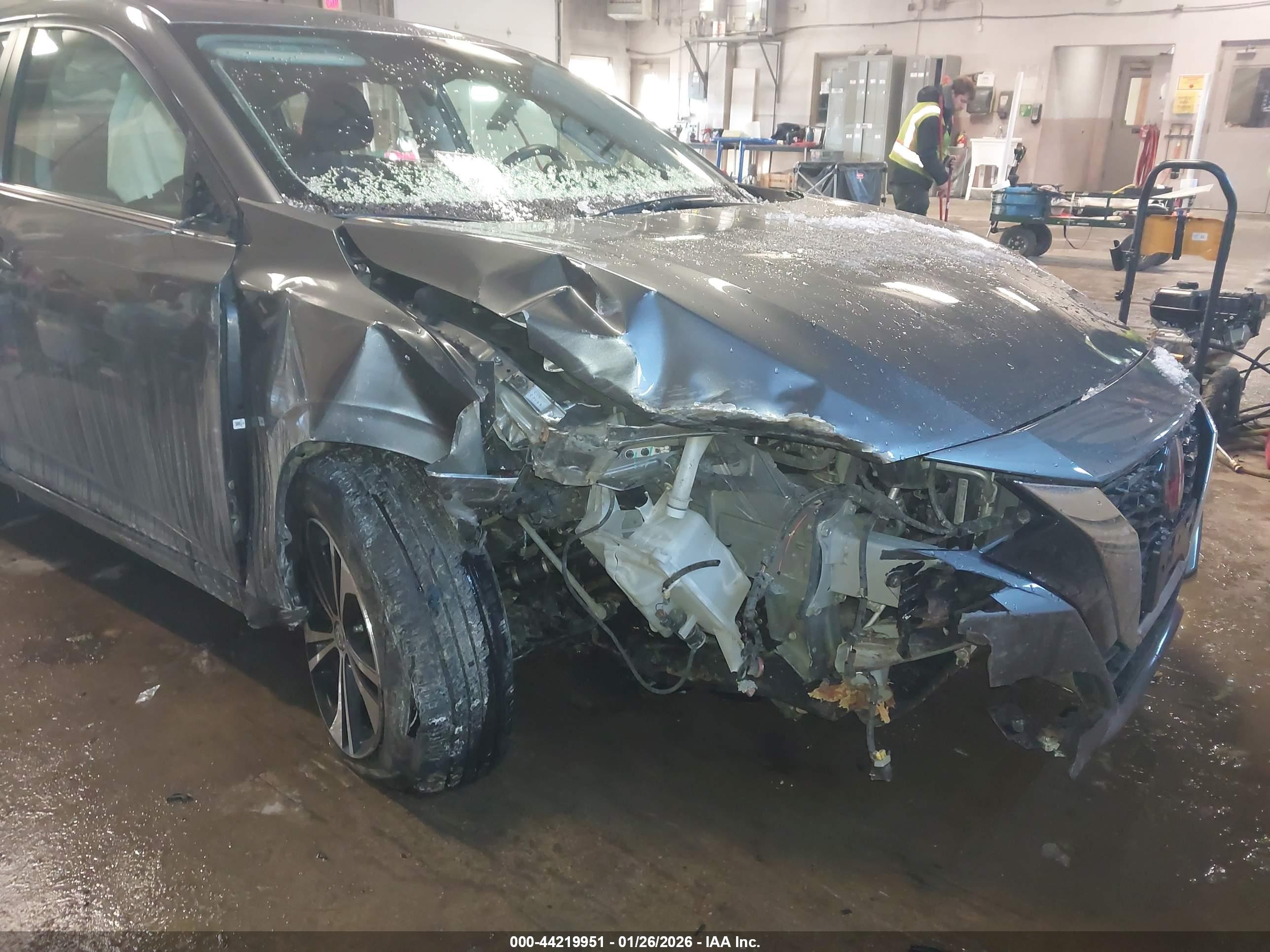NISSAN SENTRA image 6