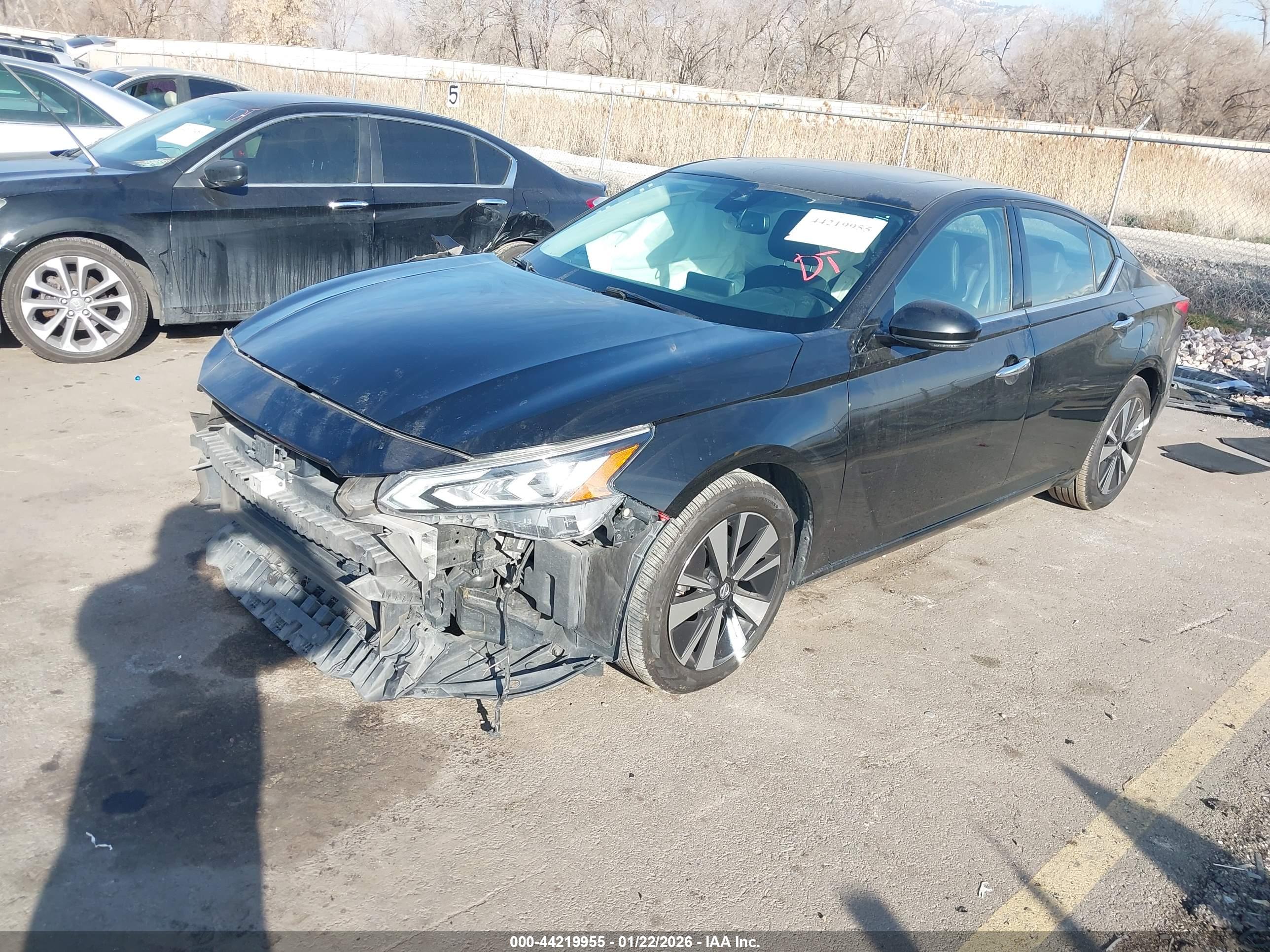 NISSAN ALTIMA image 2