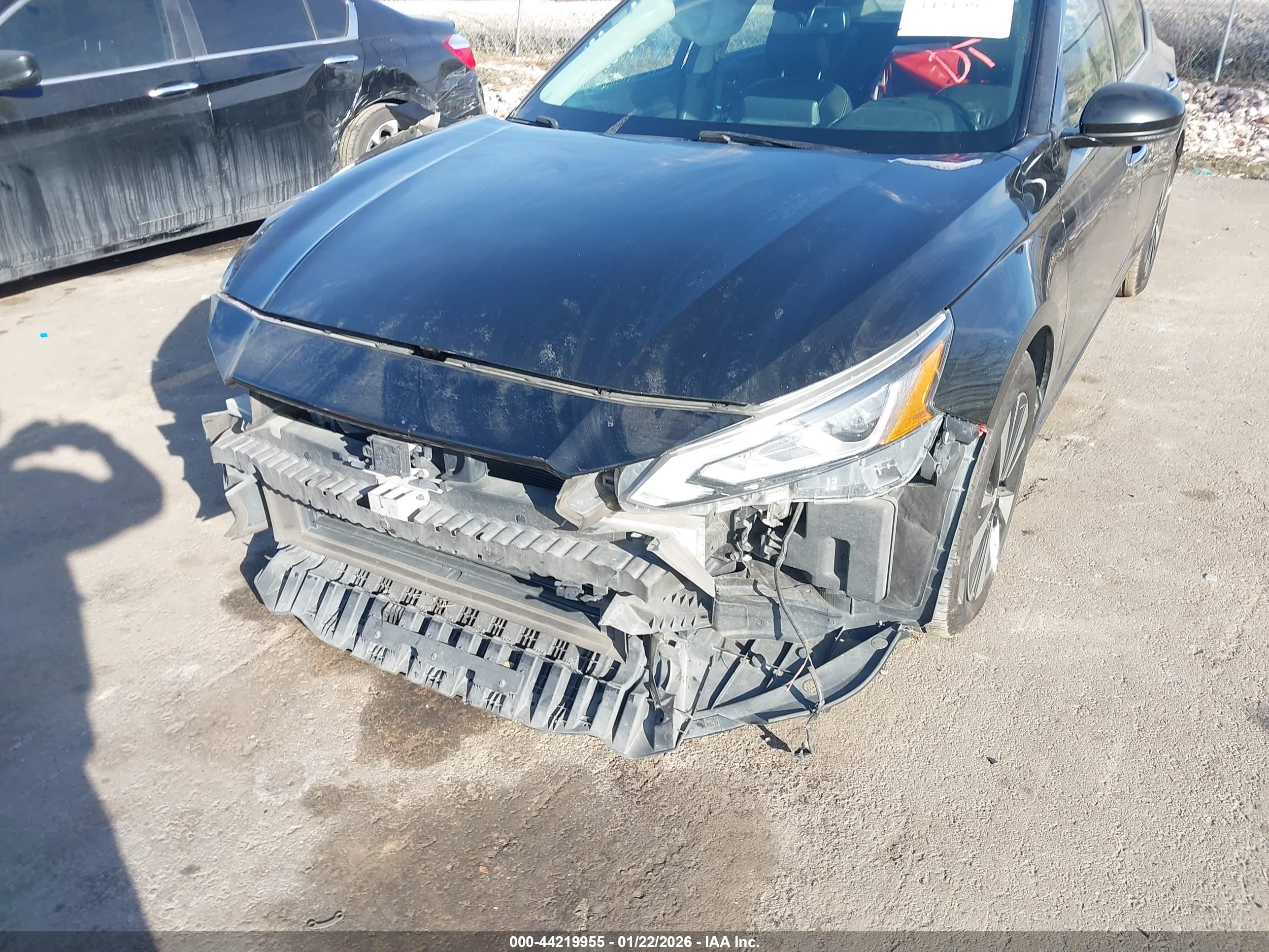 NISSAN ALTIMA image 6