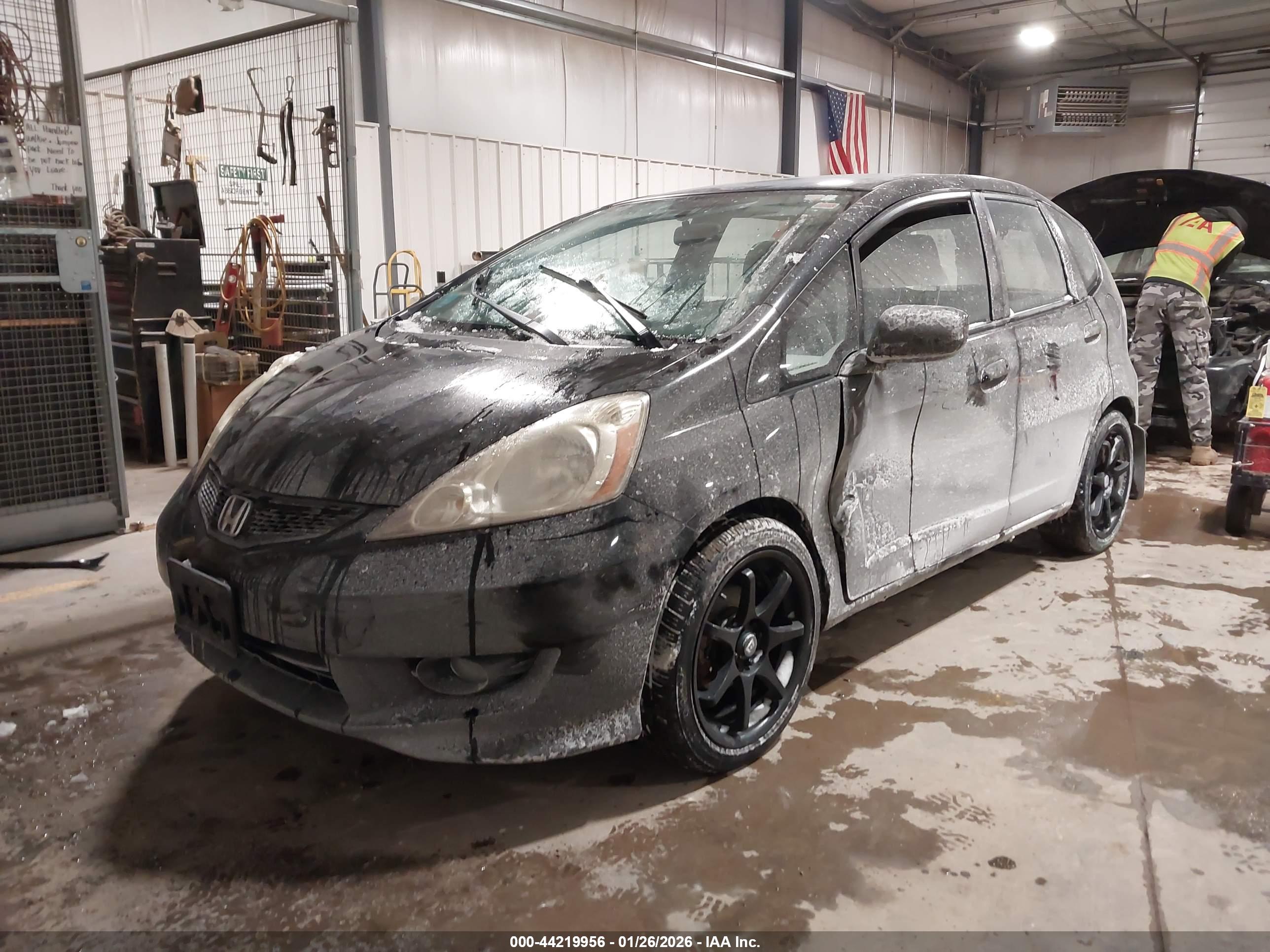 HONDA FIT image 2