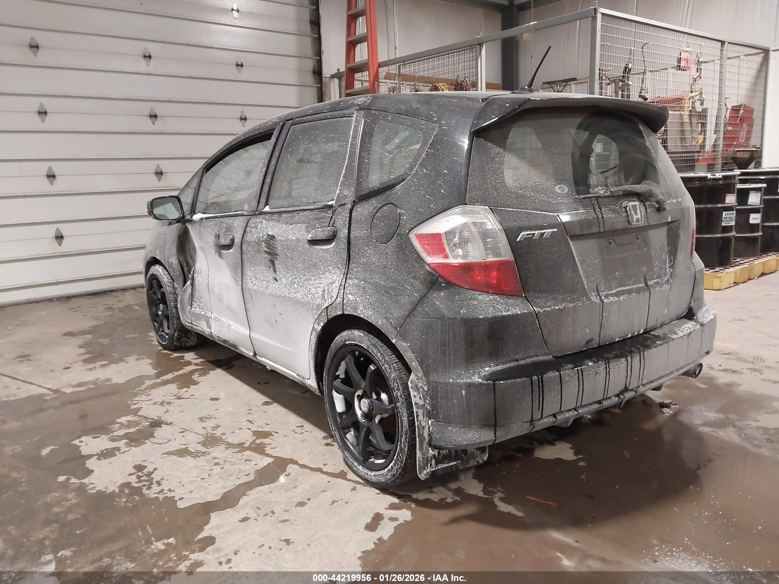 HONDA FIT image 3