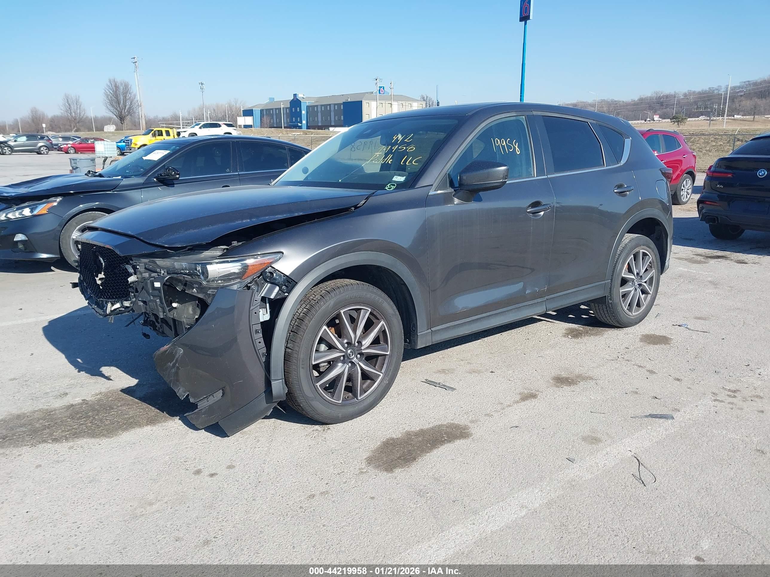 MAZDA CX-5 image 2