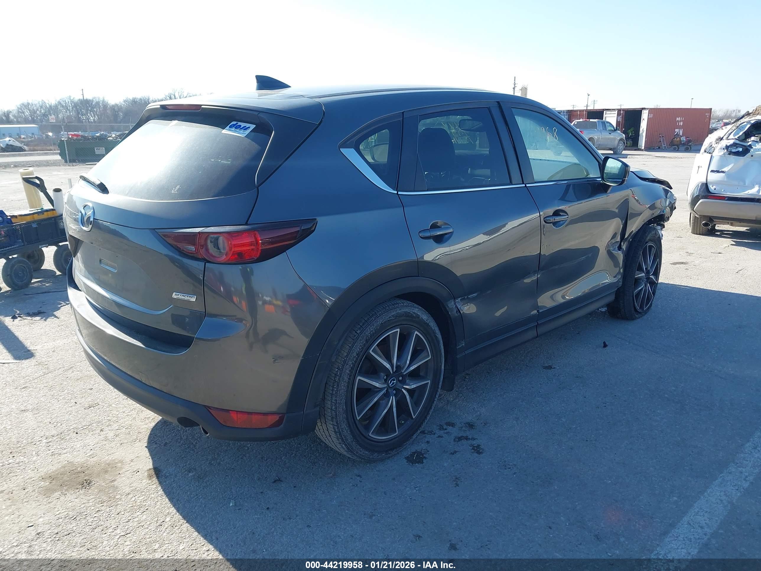 MAZDA CX-5 image 4