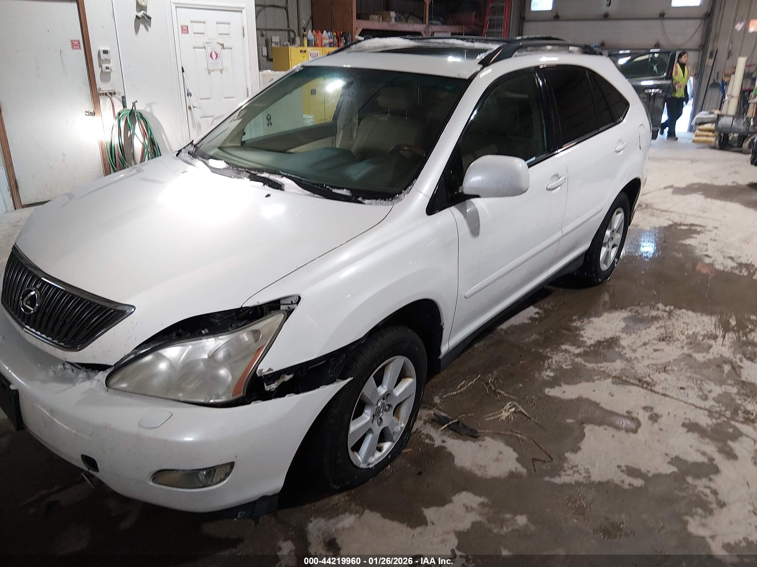 LEXUS RX image 2