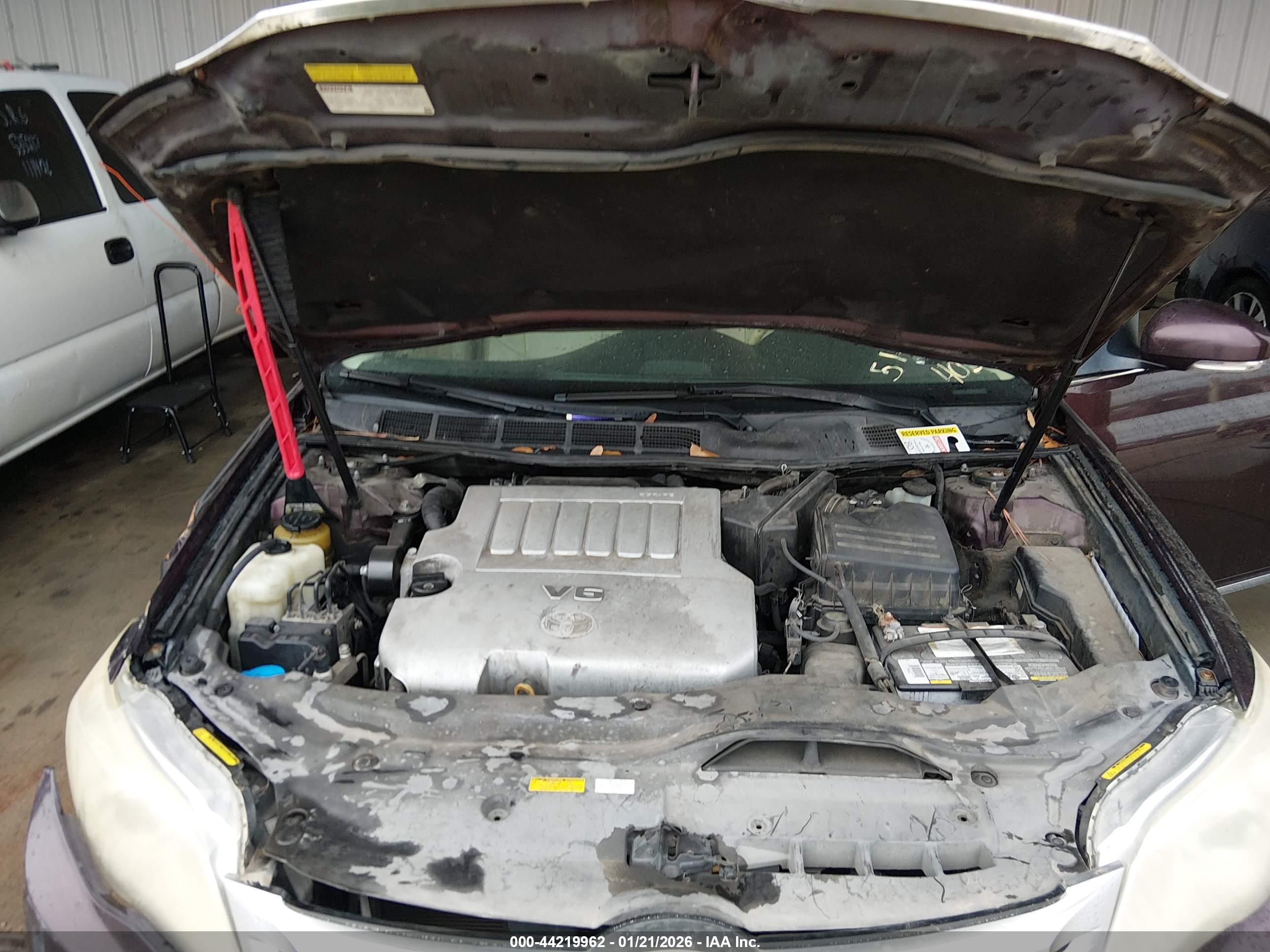 TOYOTA AVALON image 10