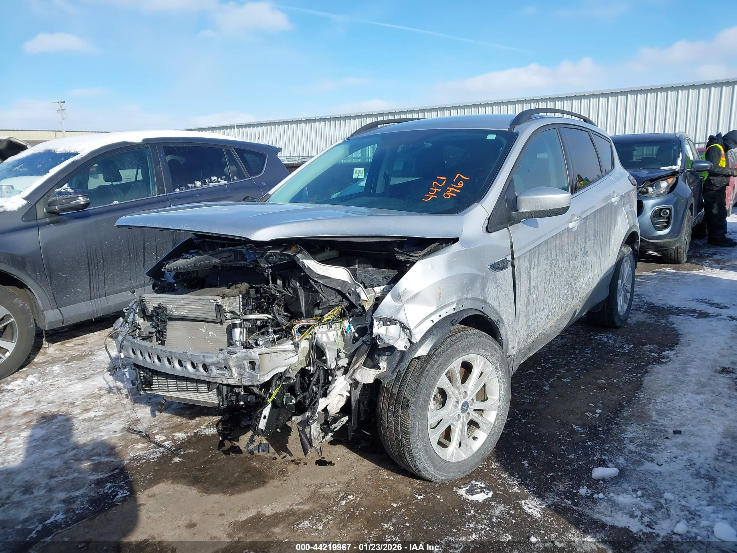 FORD ESCAPE image 2