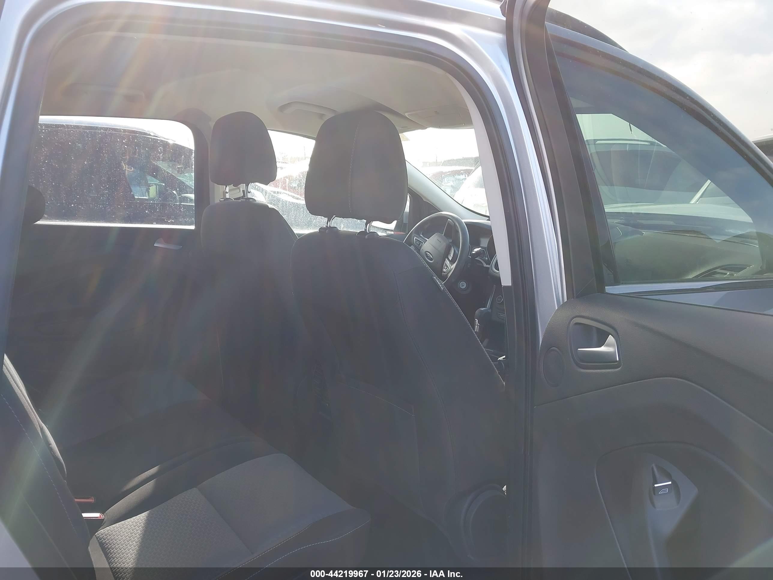 FORD ESCAPE image 8