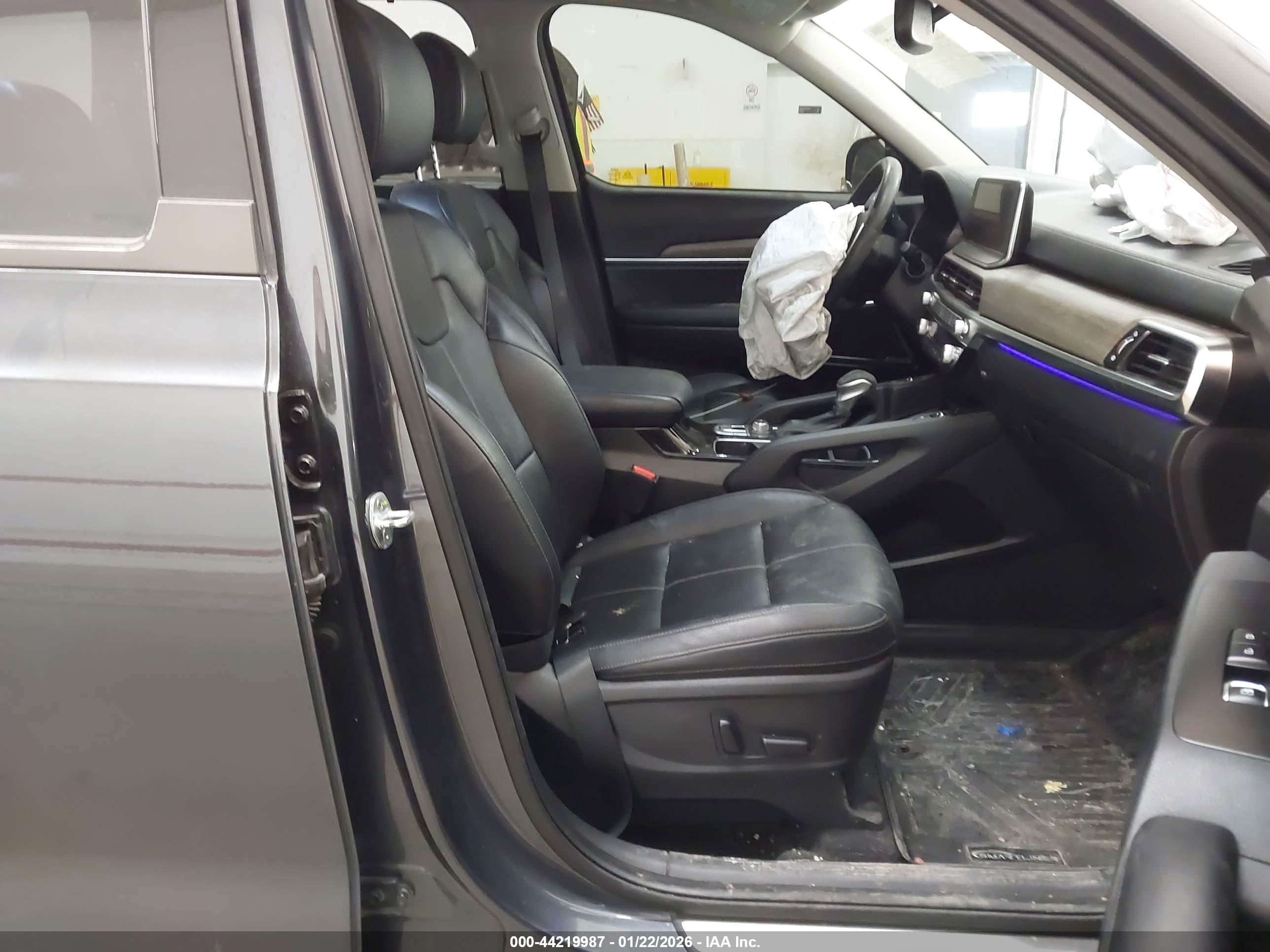 KIA TELLURIDE image 5