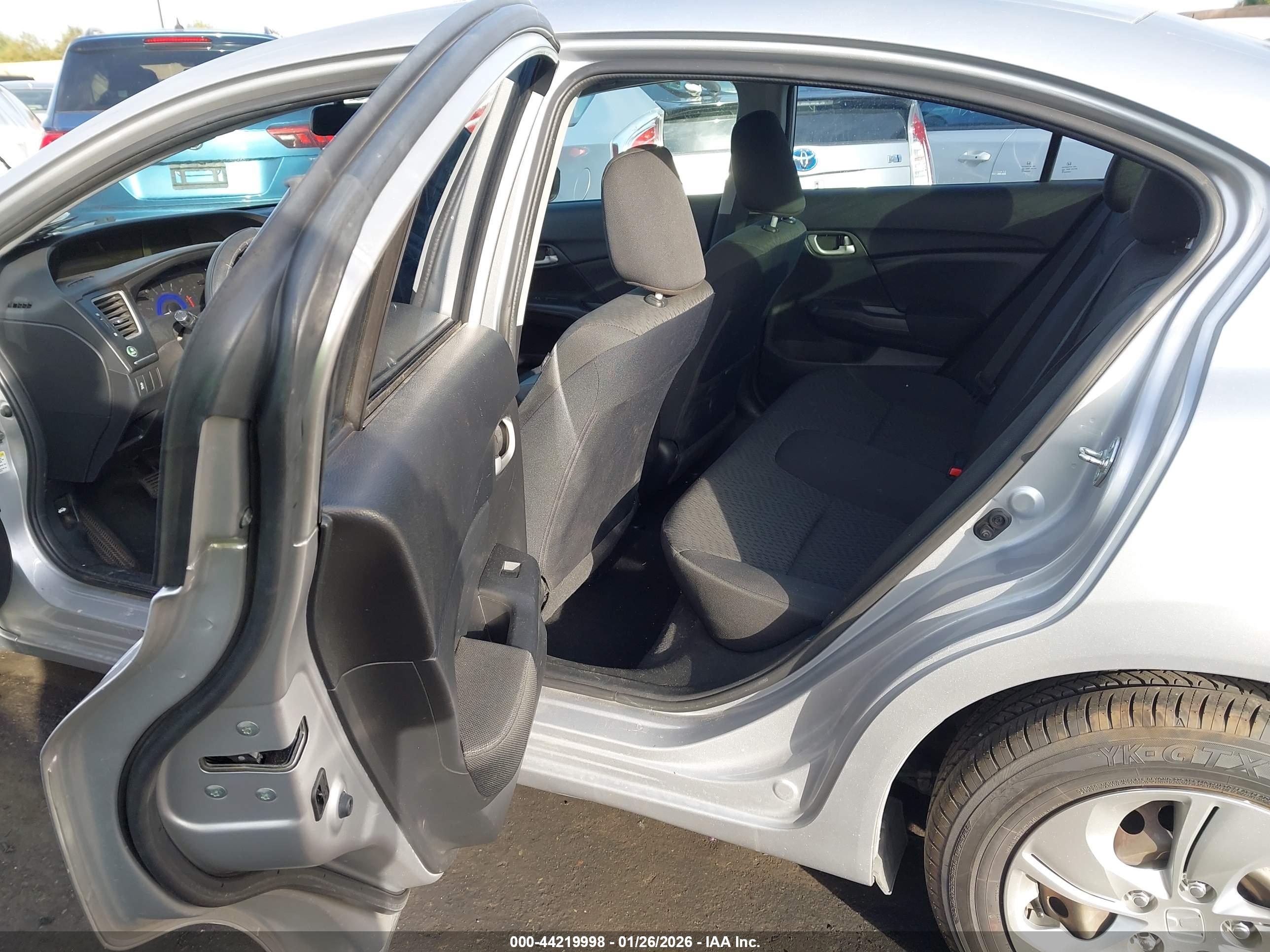 HONDA CIVIC image 8