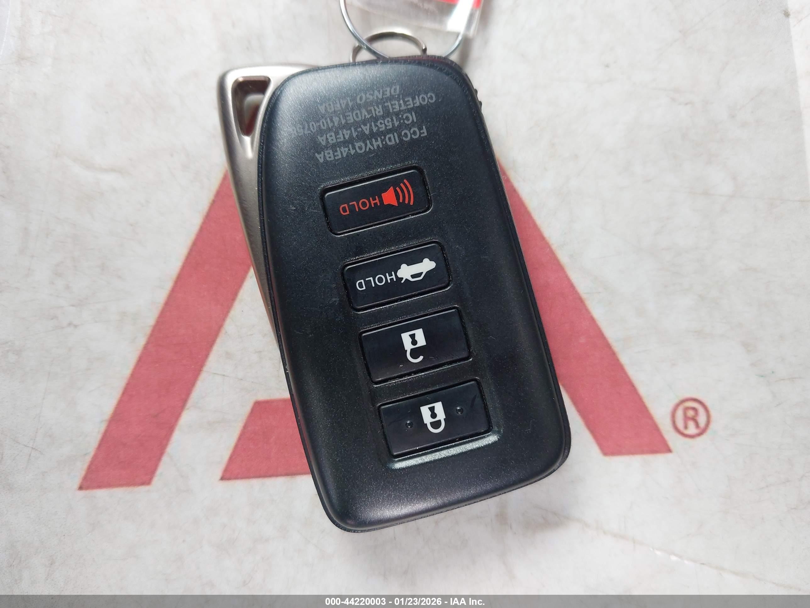 LEXUS ES image 11