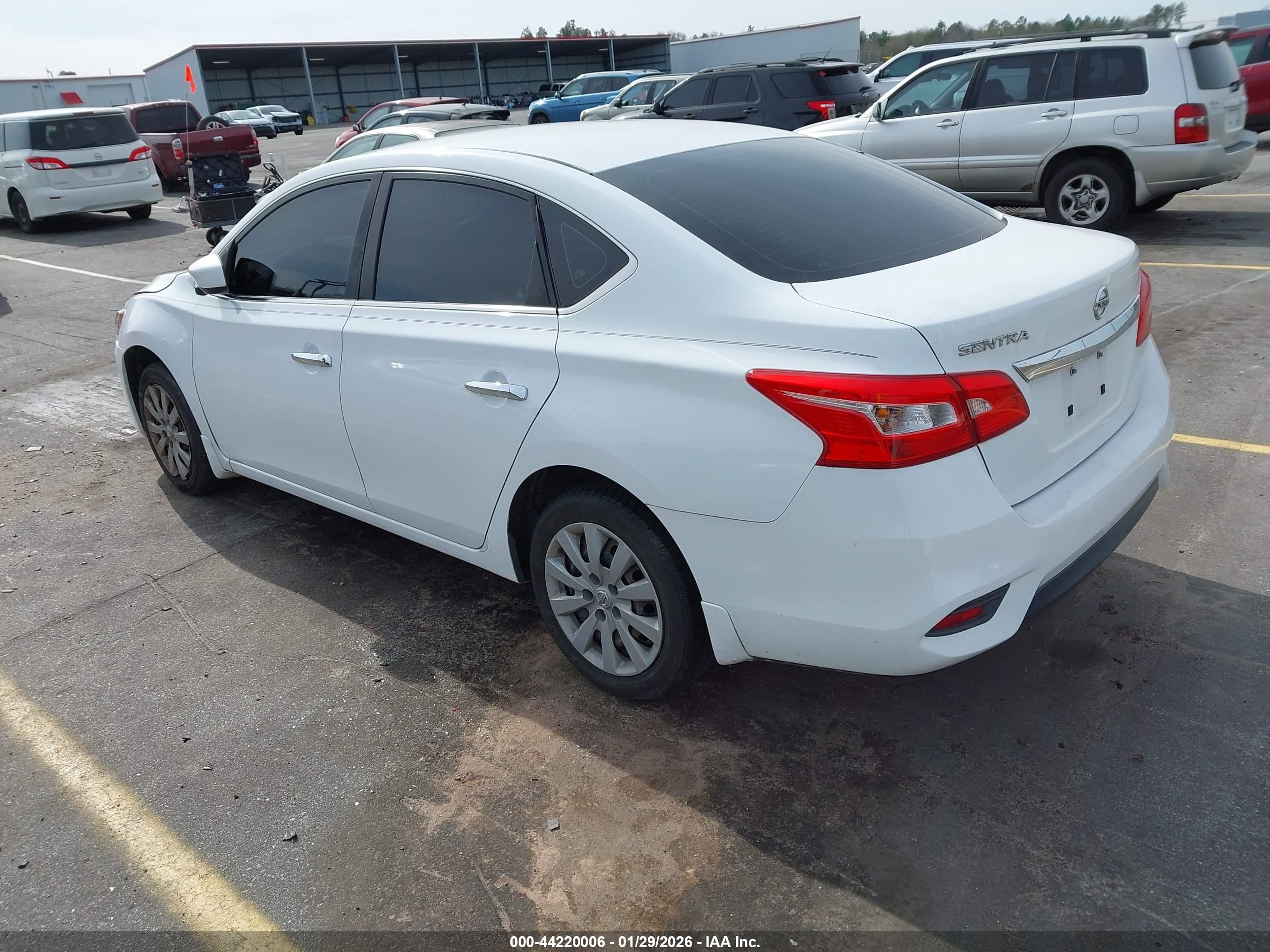 NISSAN SENTRA image 3