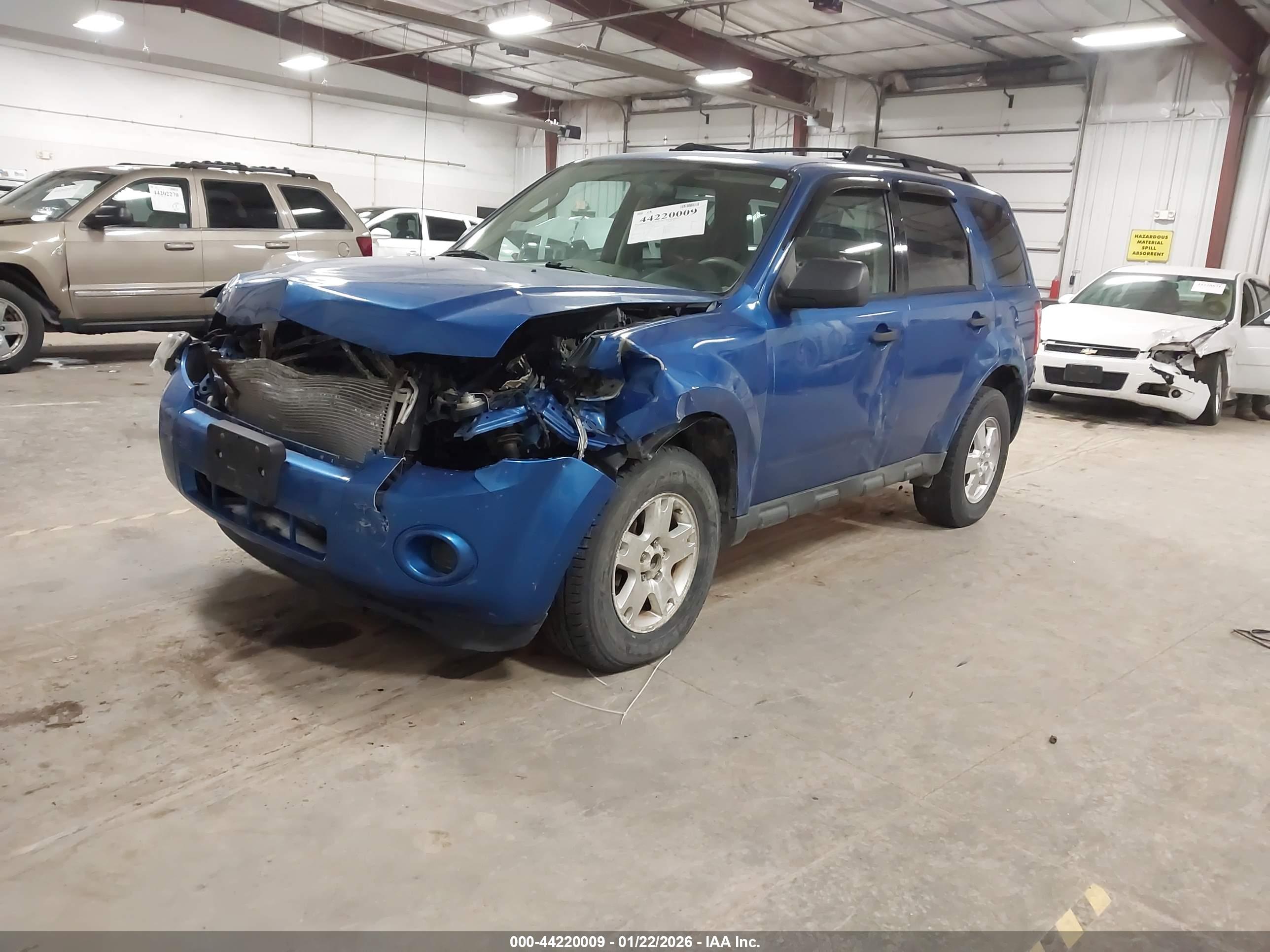 FORD ESCAPE image 2