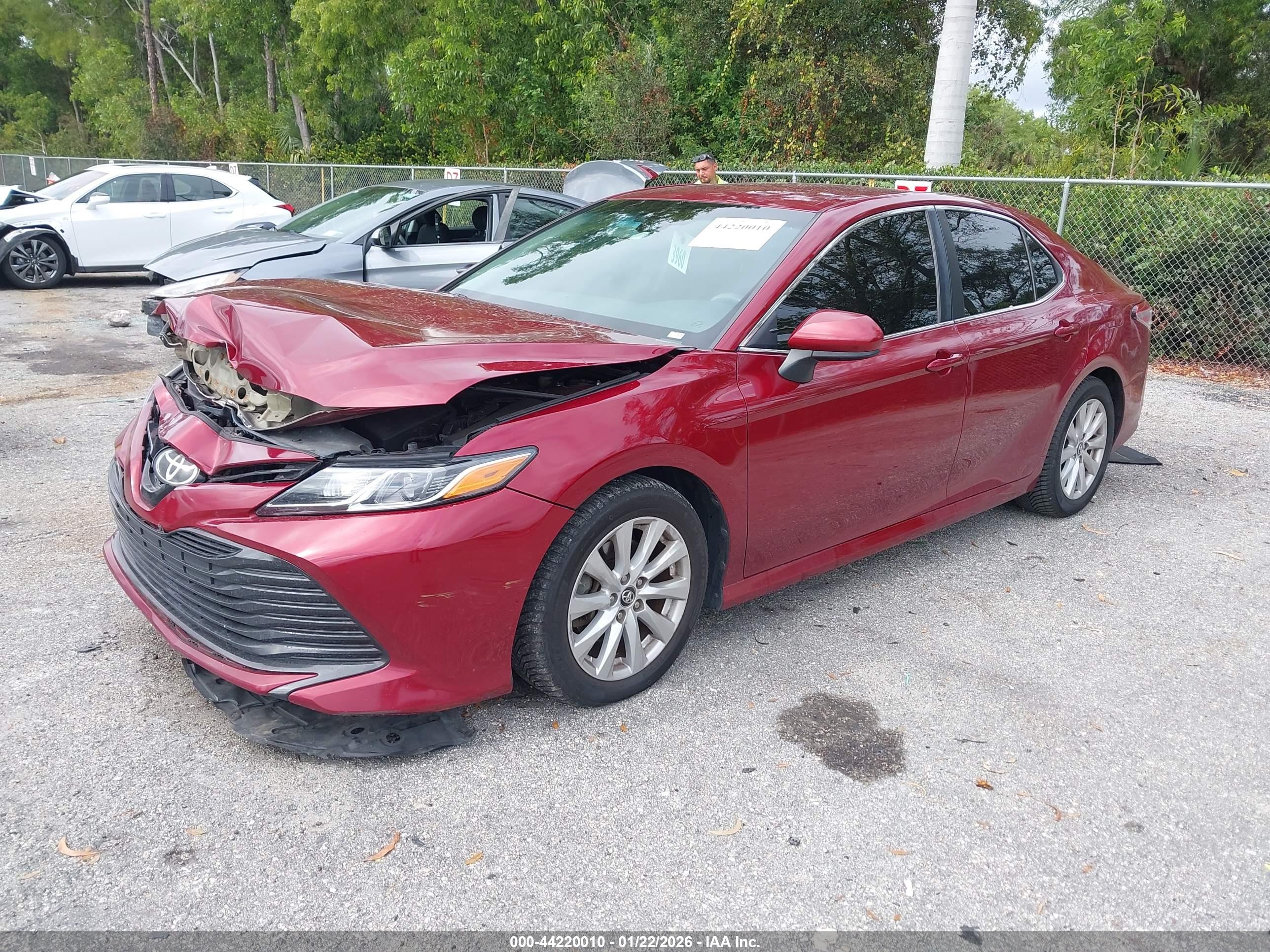 TOYOTA CAMRY image 2