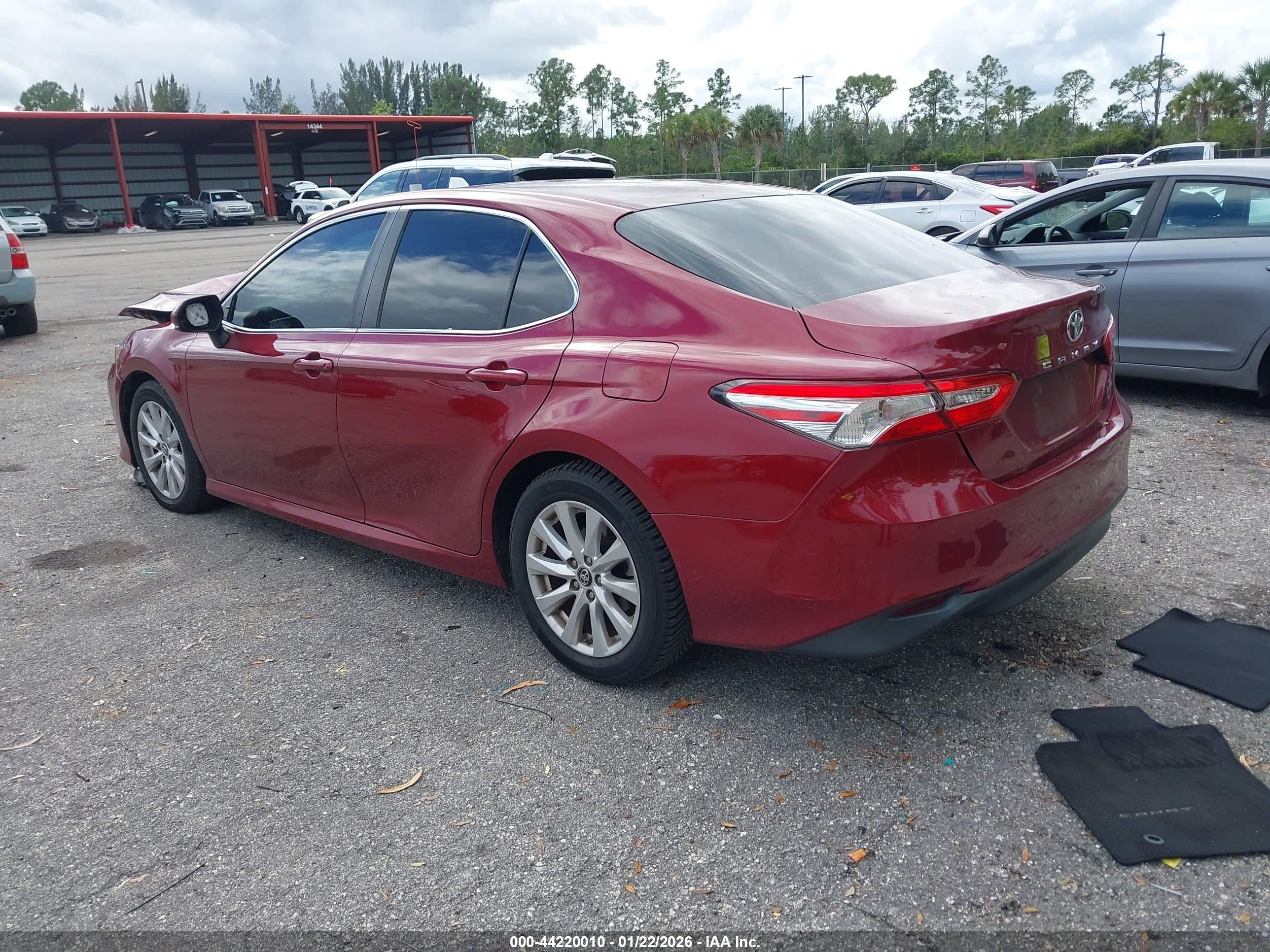 TOYOTA CAMRY image 3