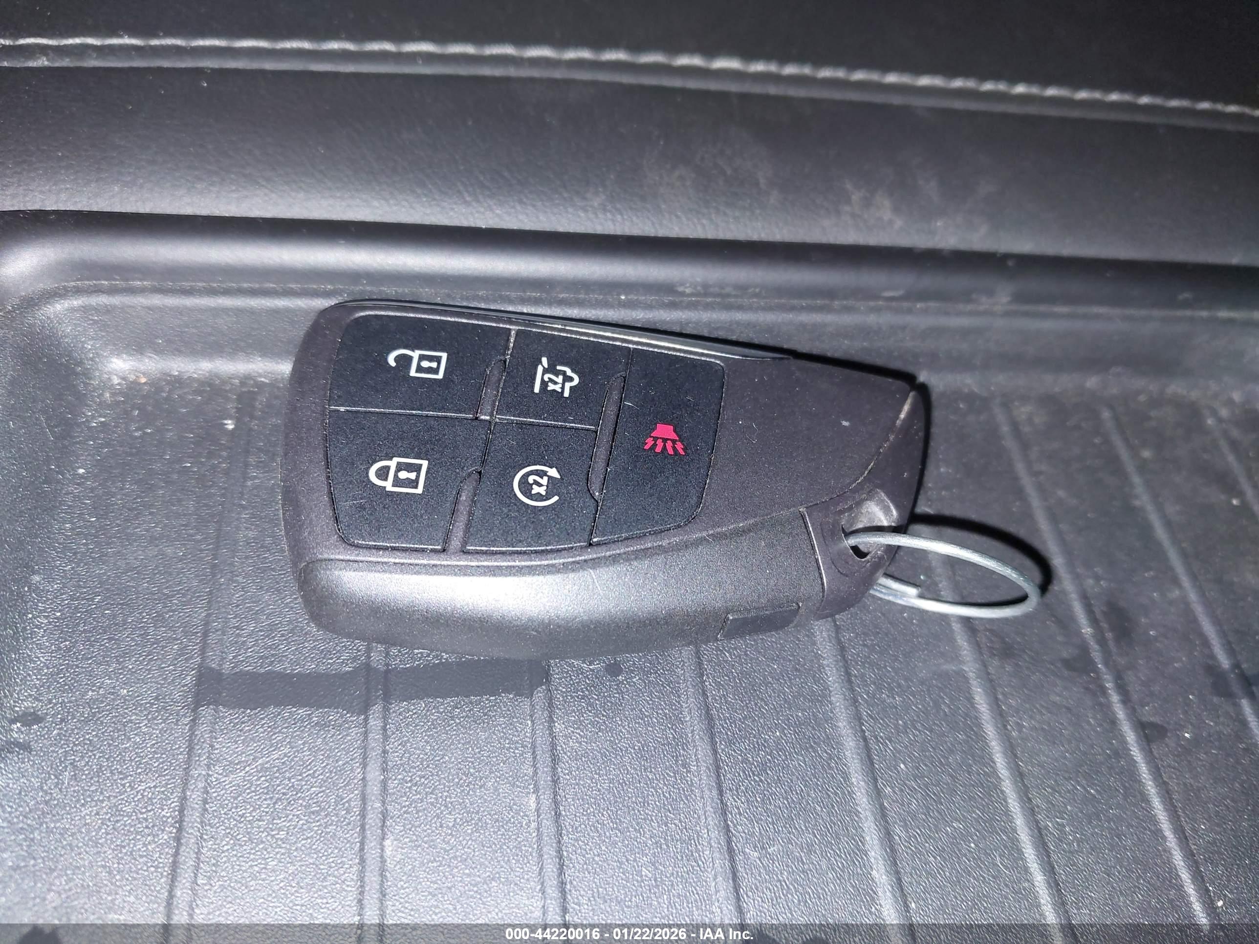 CHEVROLET TAHOE image 11