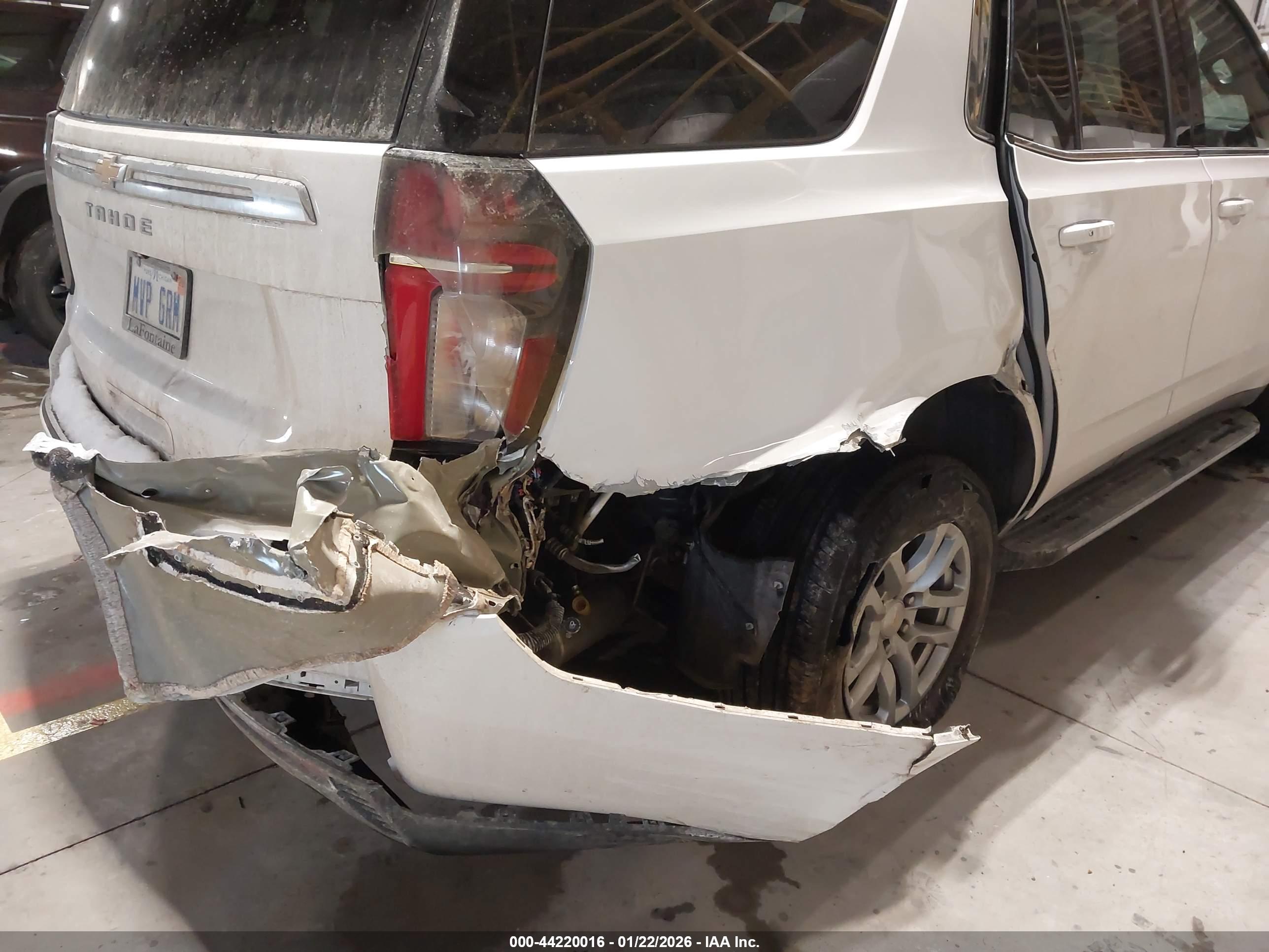 CHEVROLET TAHOE image 6