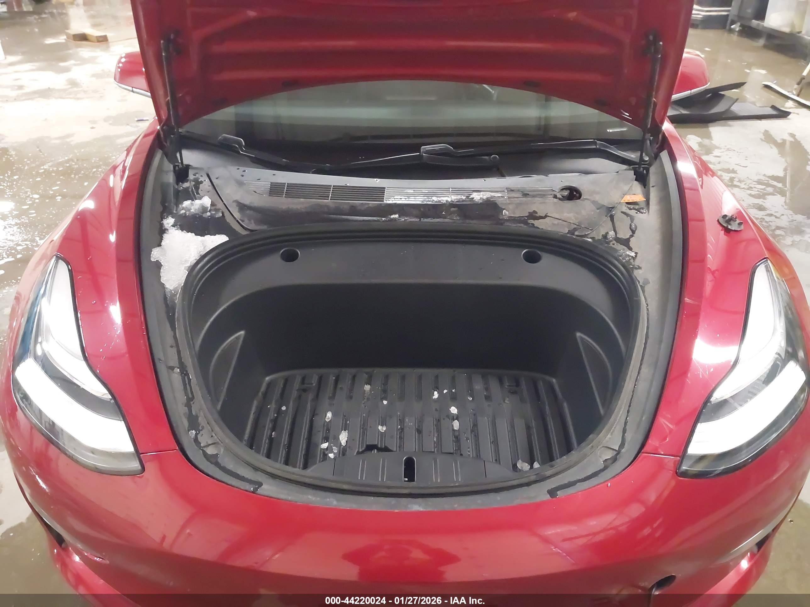 TESLA MODEL image 10