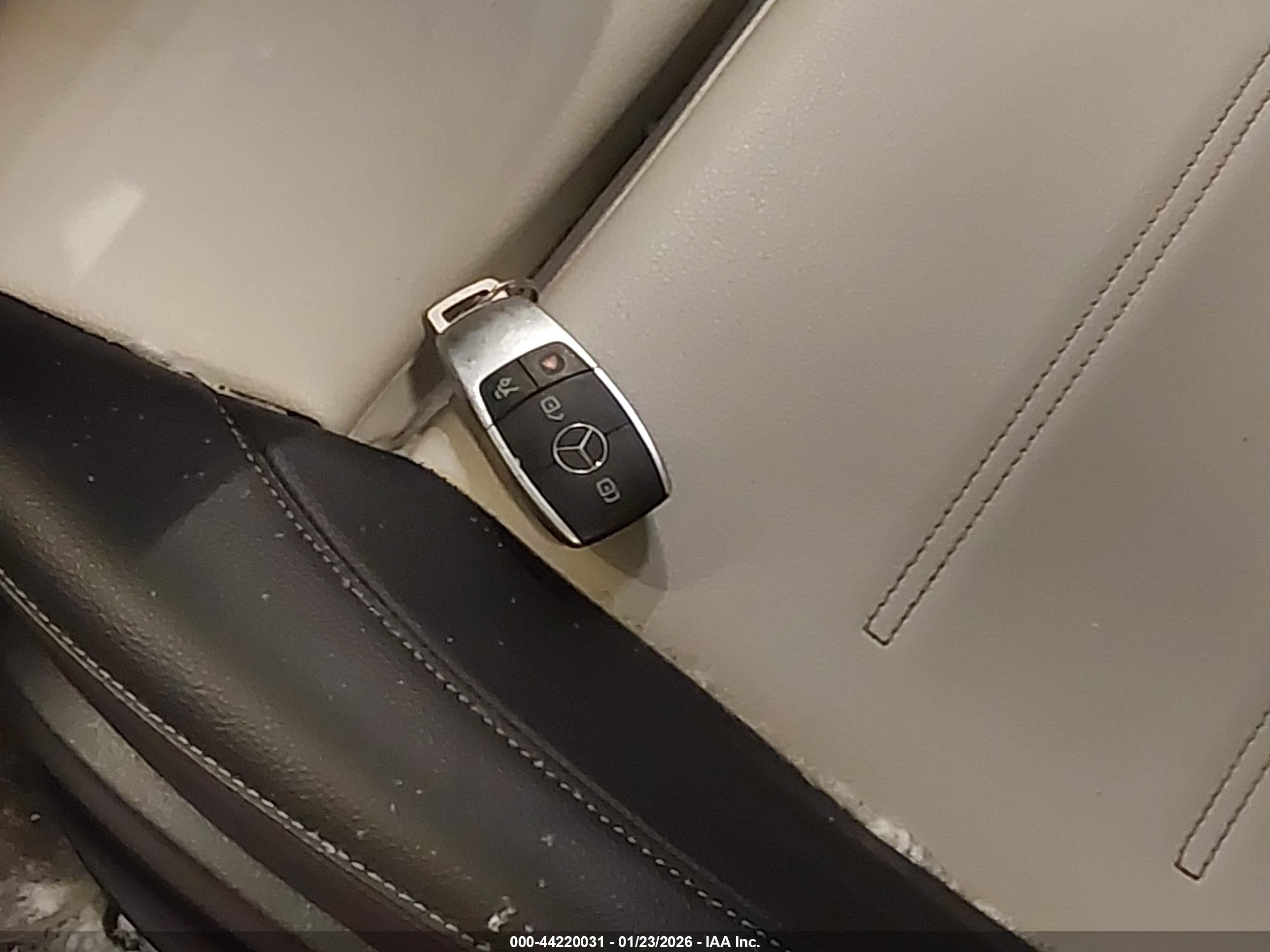 MERCEDES-BENZ CLA image 11