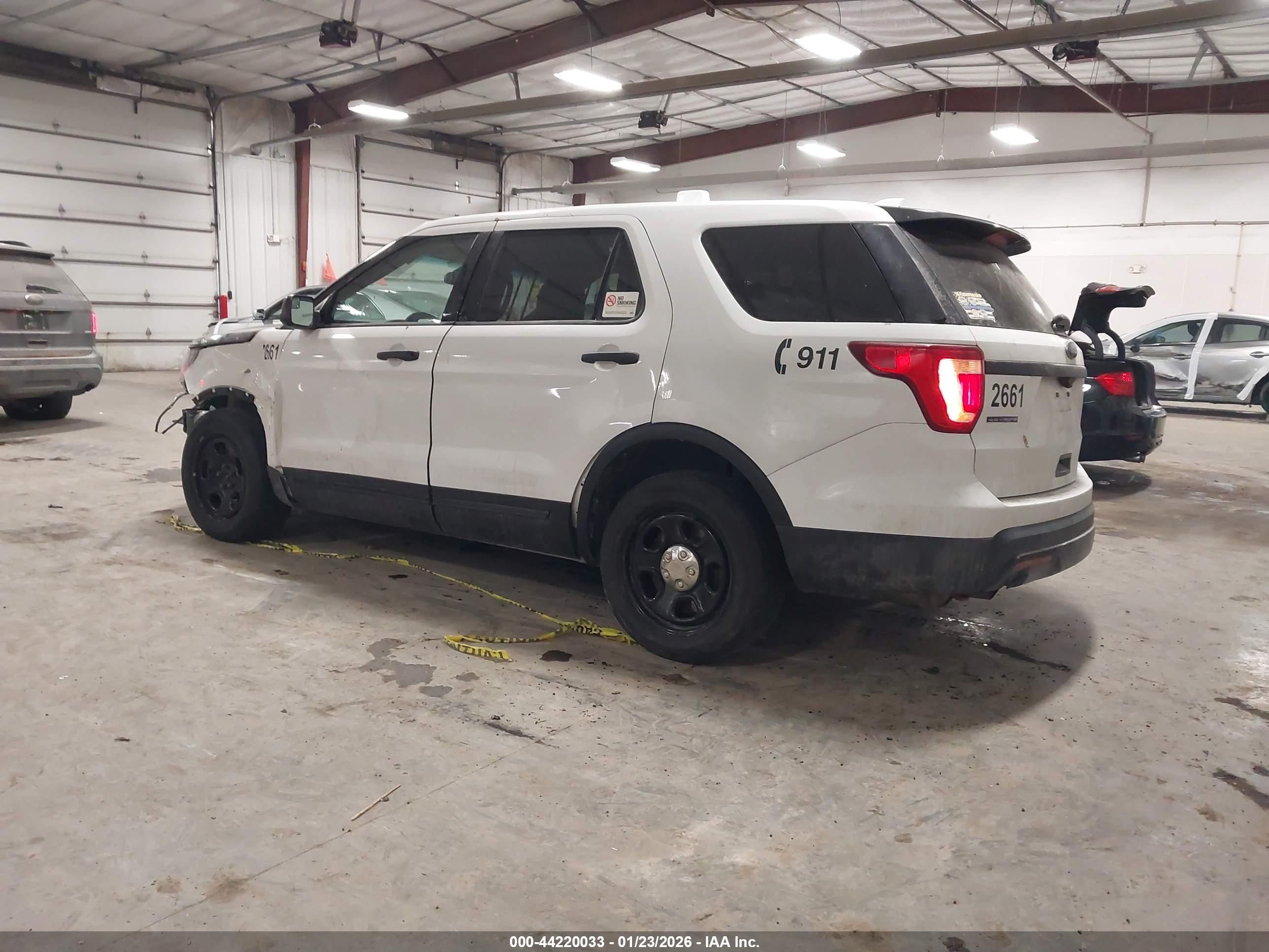 FORD UTILITY image 3