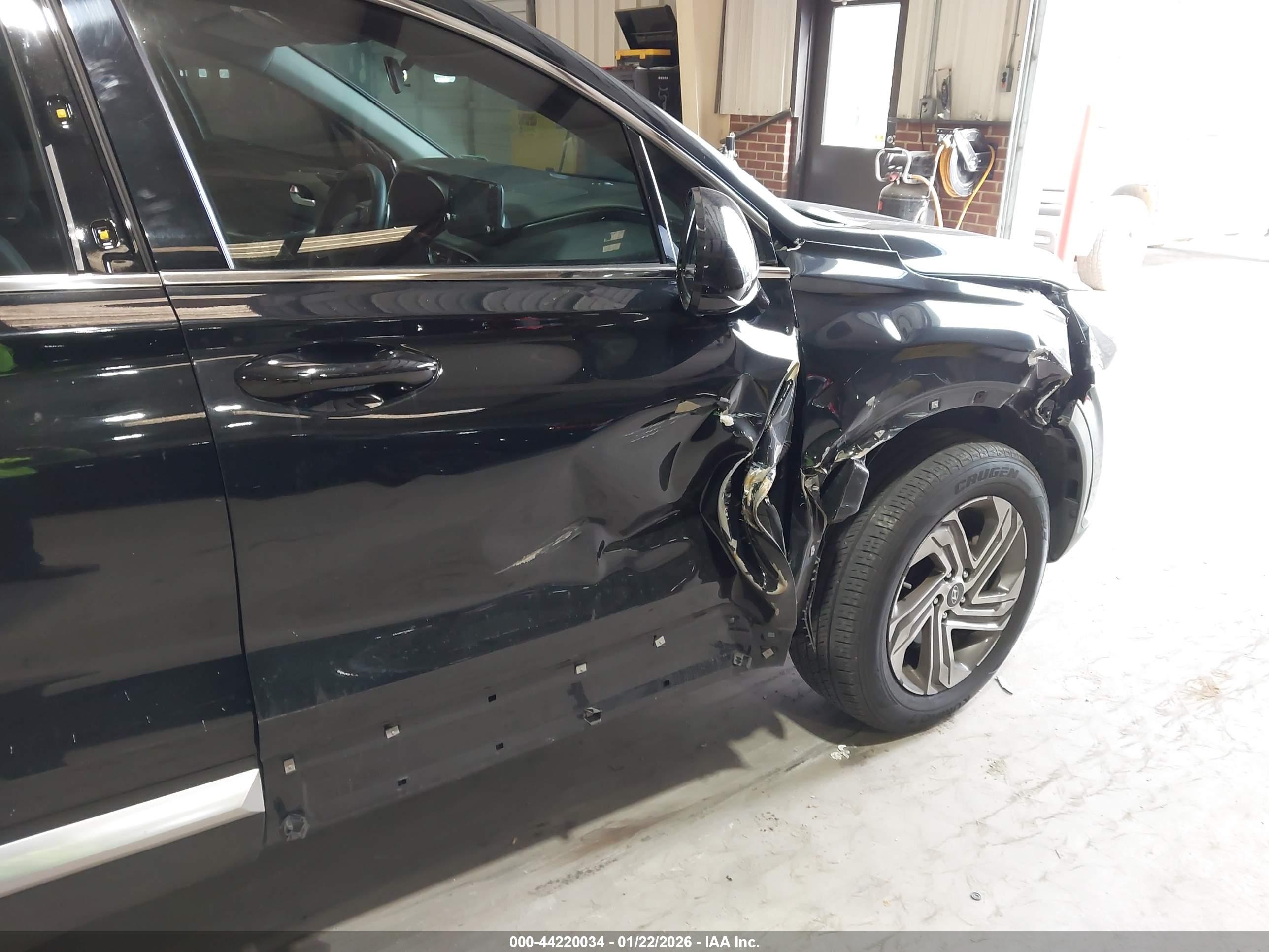 HYUNDAI SANTA image 6