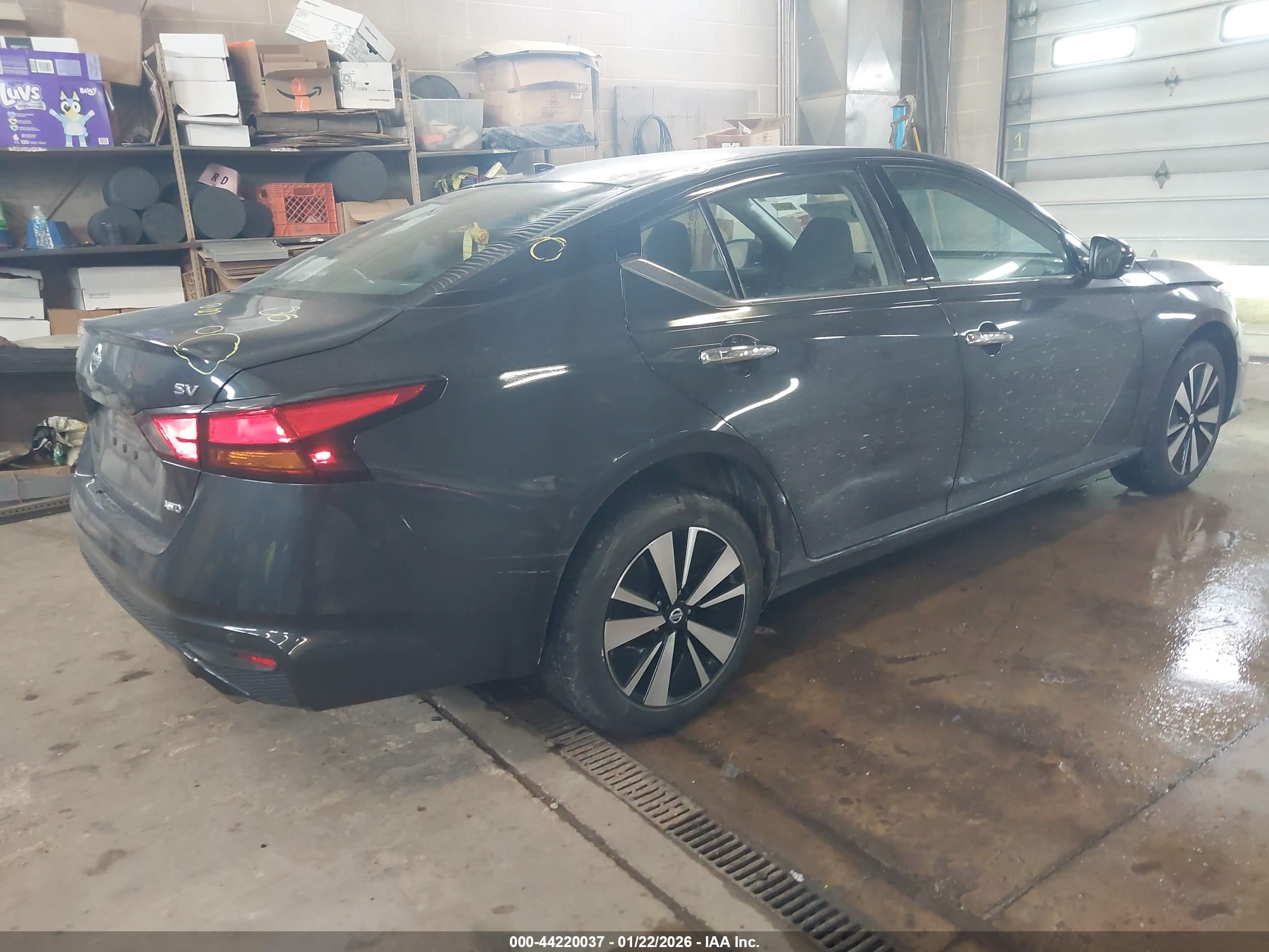 NISSAN ALTIMA image 4
