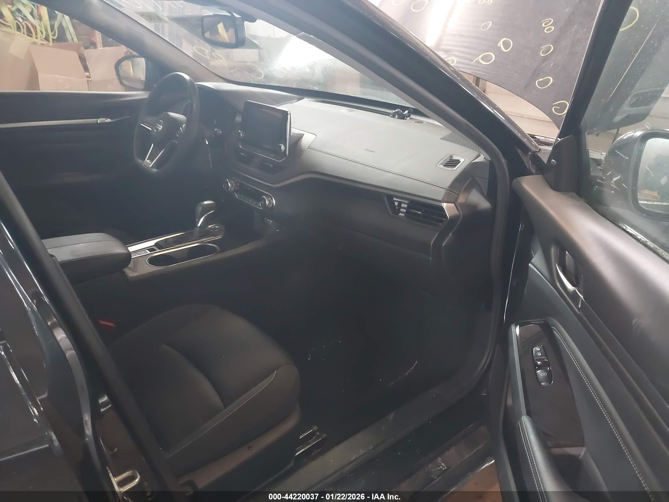 NISSAN ALTIMA image 5