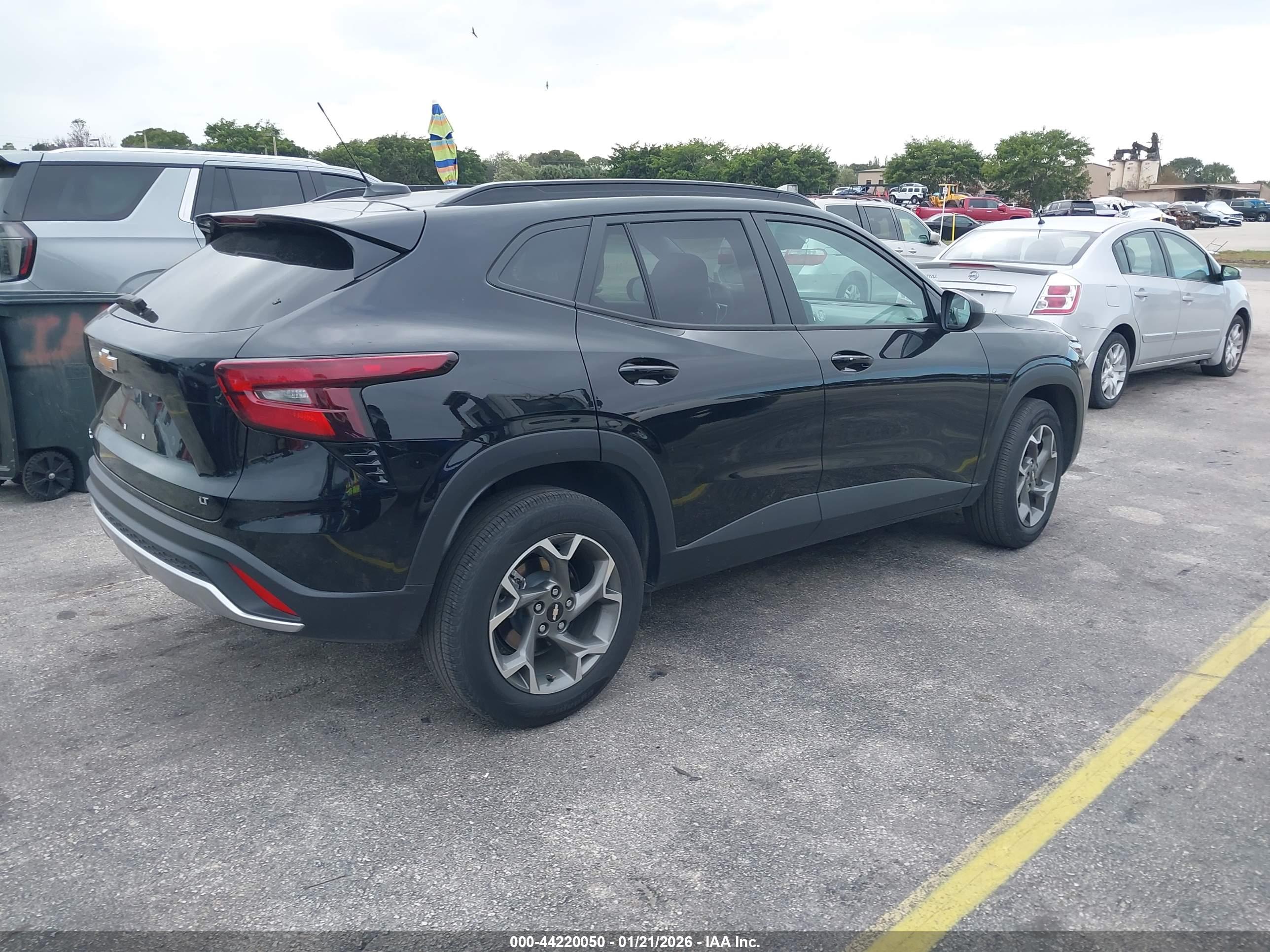 CHEVROLET TRAX image 4