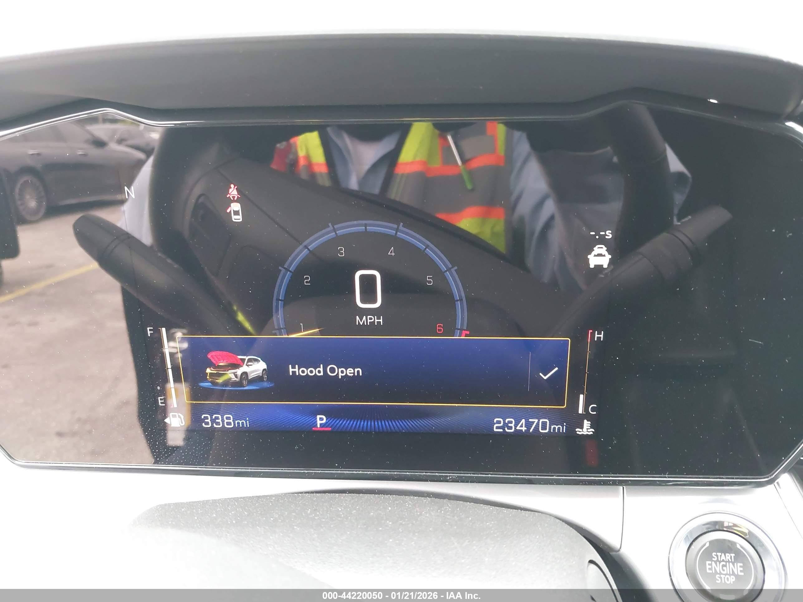 CHEVROLET TRAX image 7
