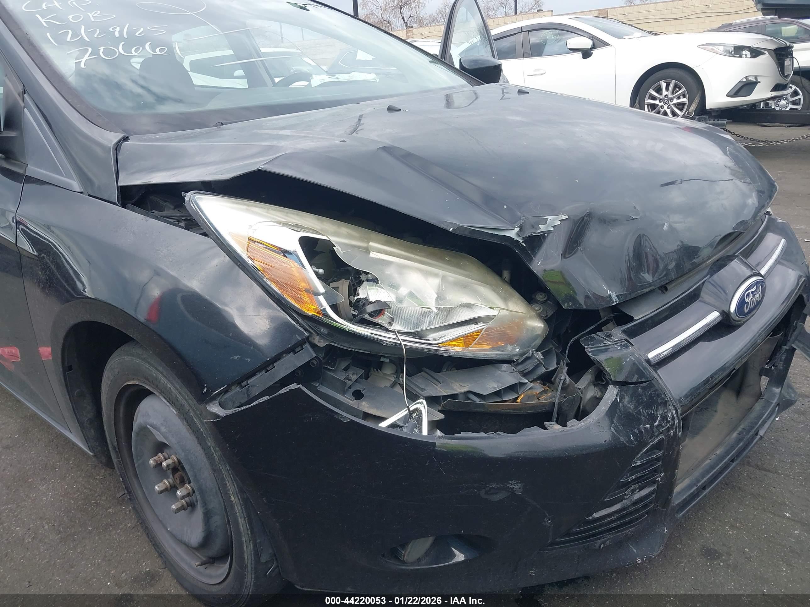 FORD FOCUS image 6