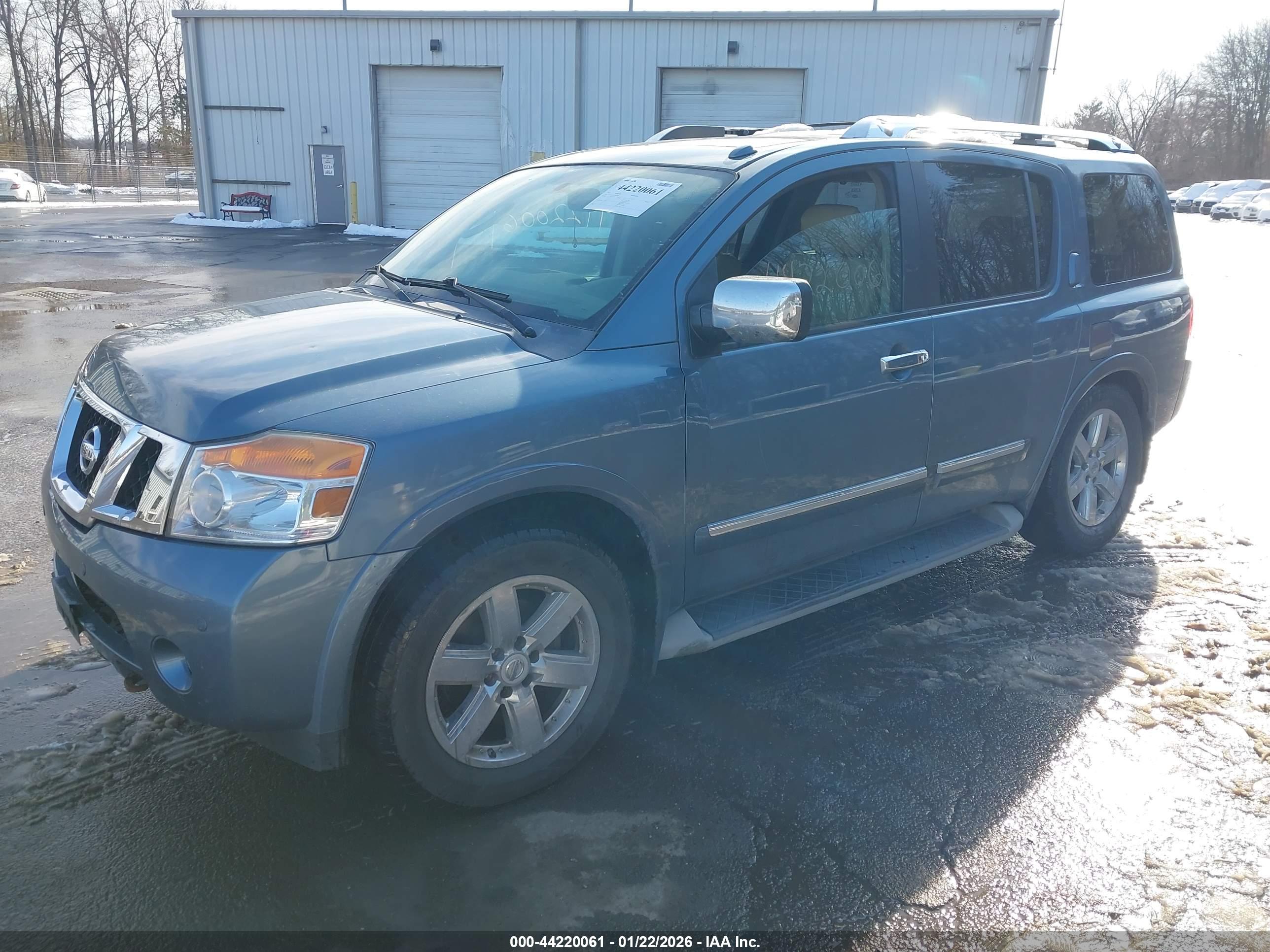 NISSAN ARMADA image 2