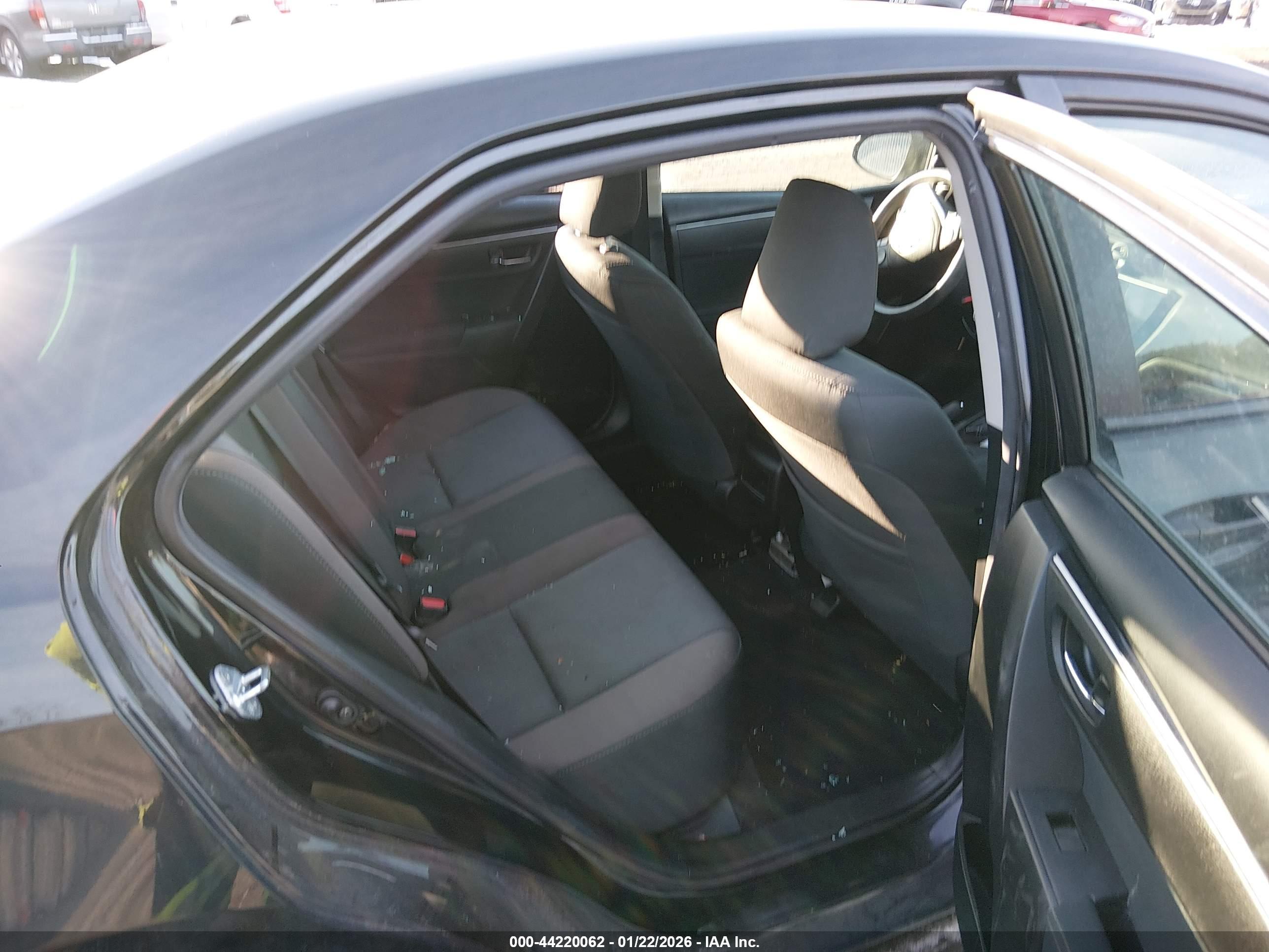 TOYOTA COROLLA image 8