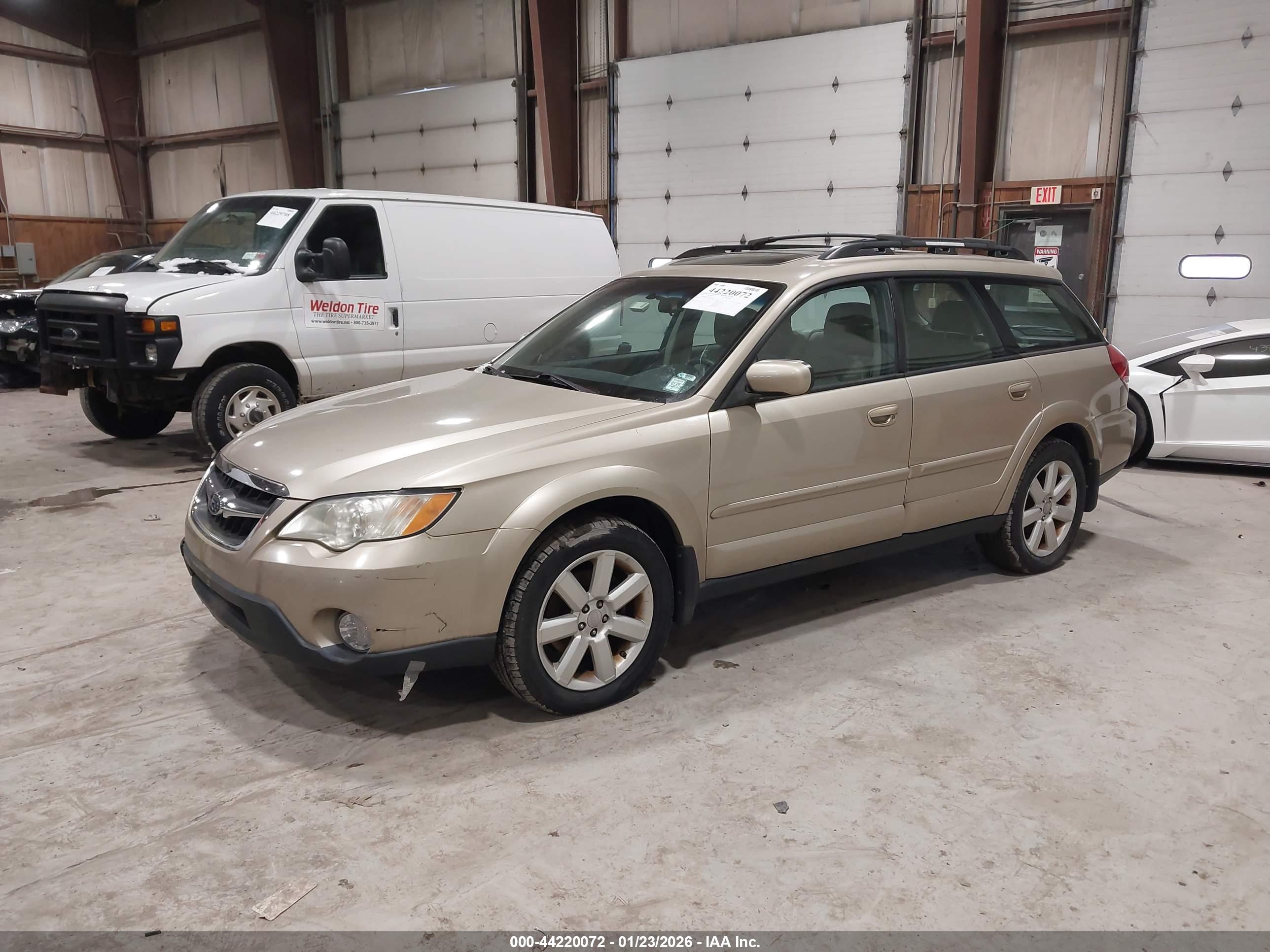 SUBARU OUTBACK image 2