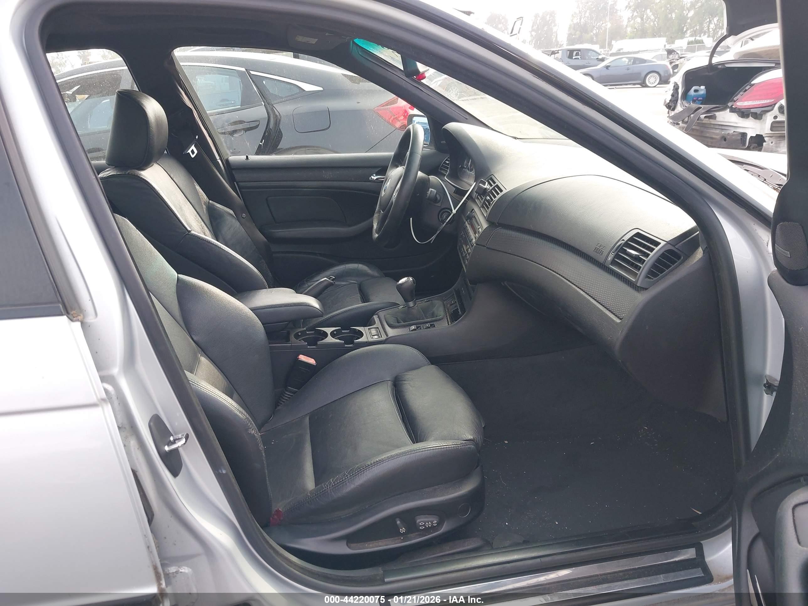 BMW 330I image 5