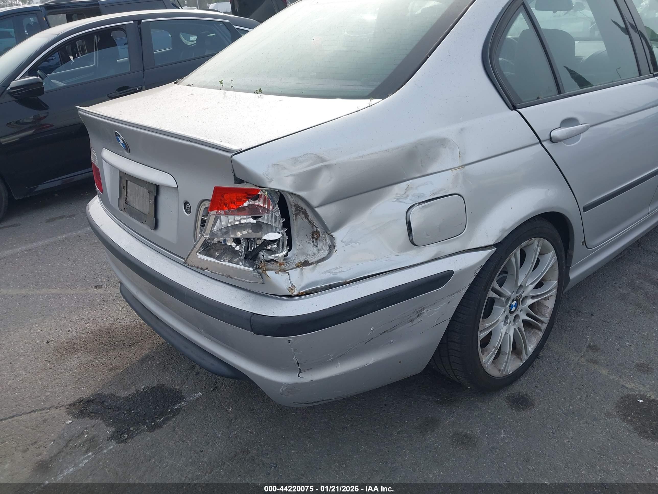 BMW 330I image 6
