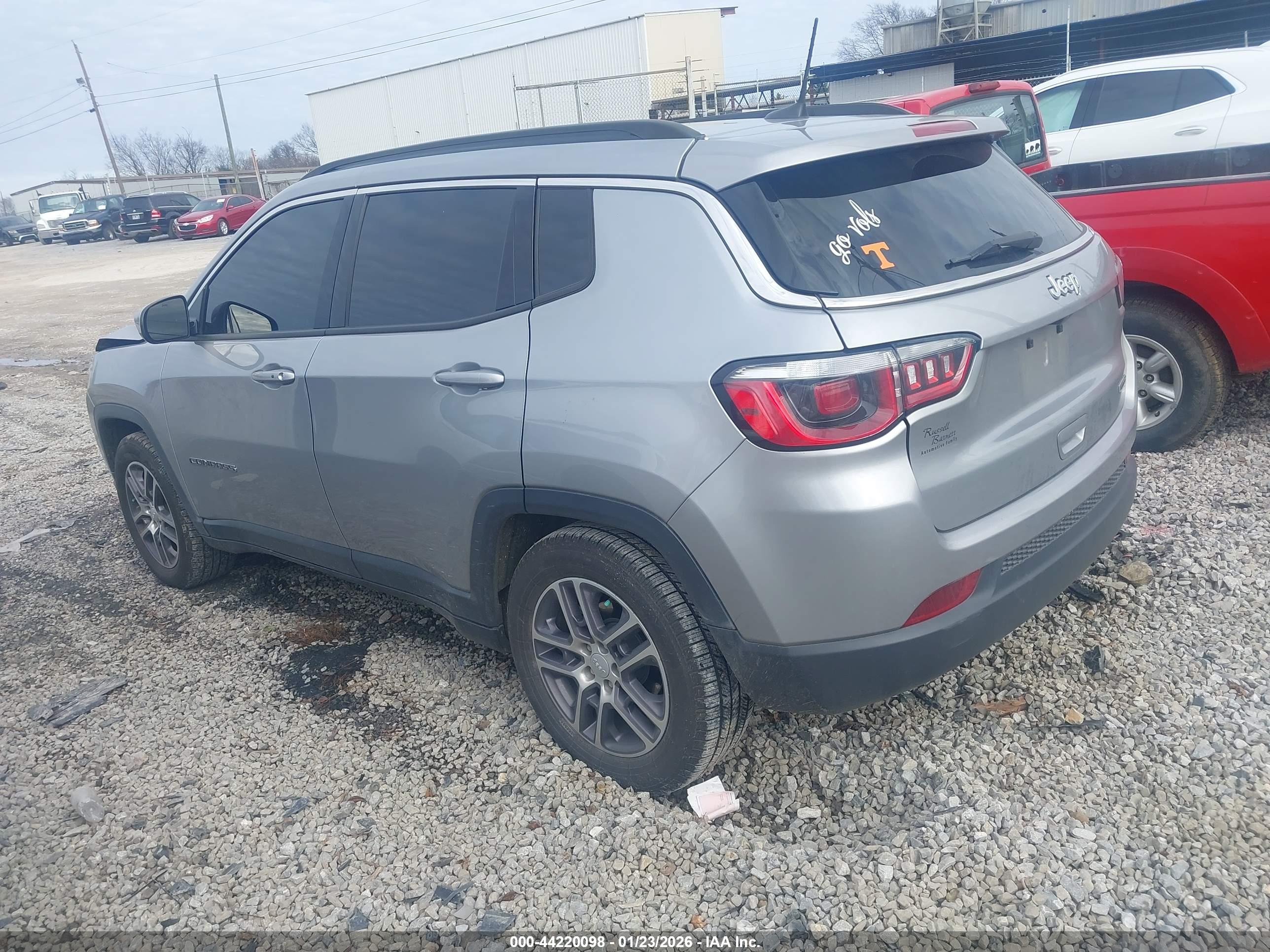 JEEP COMPASS image 3