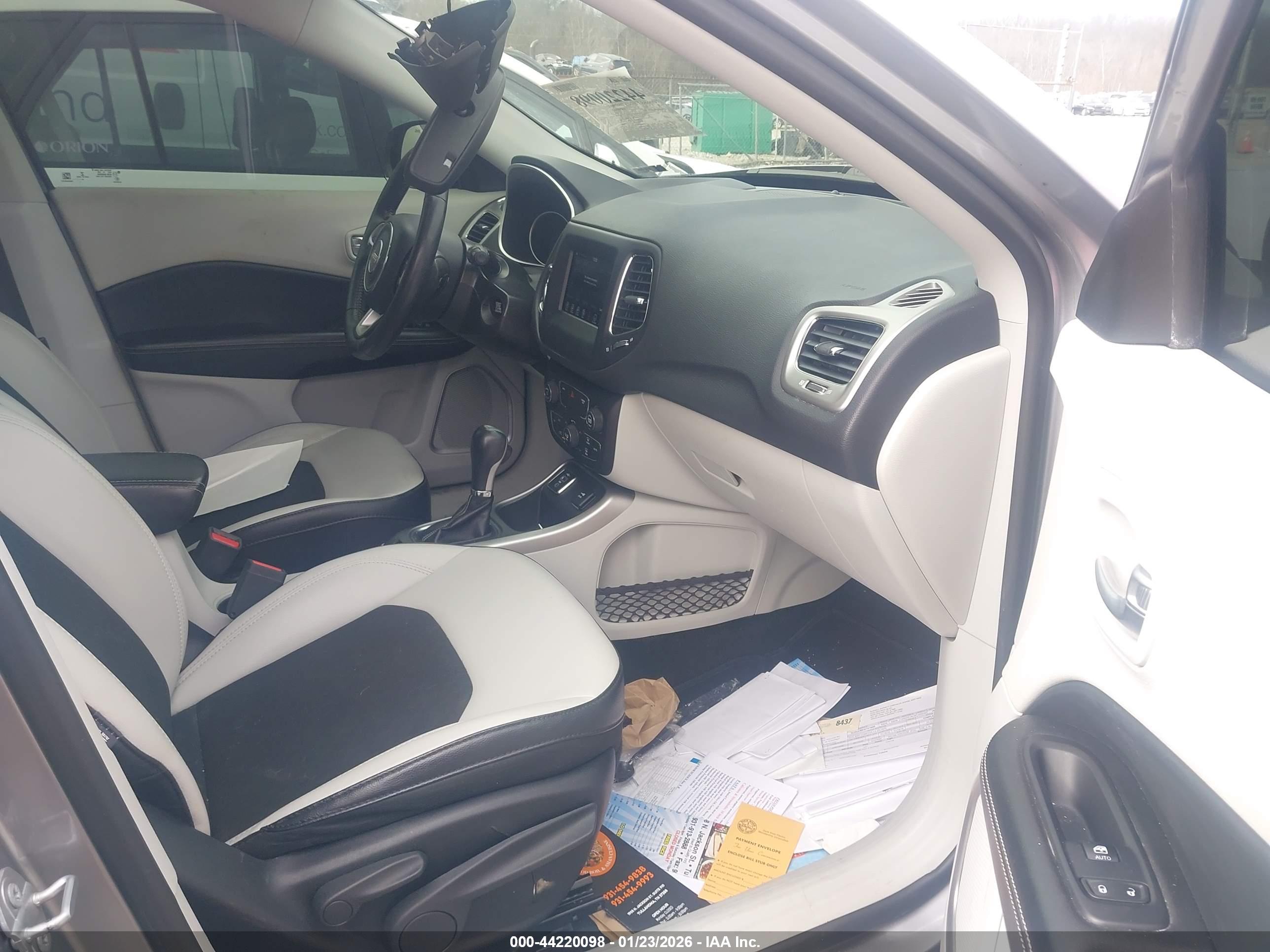 JEEP COMPASS image 5