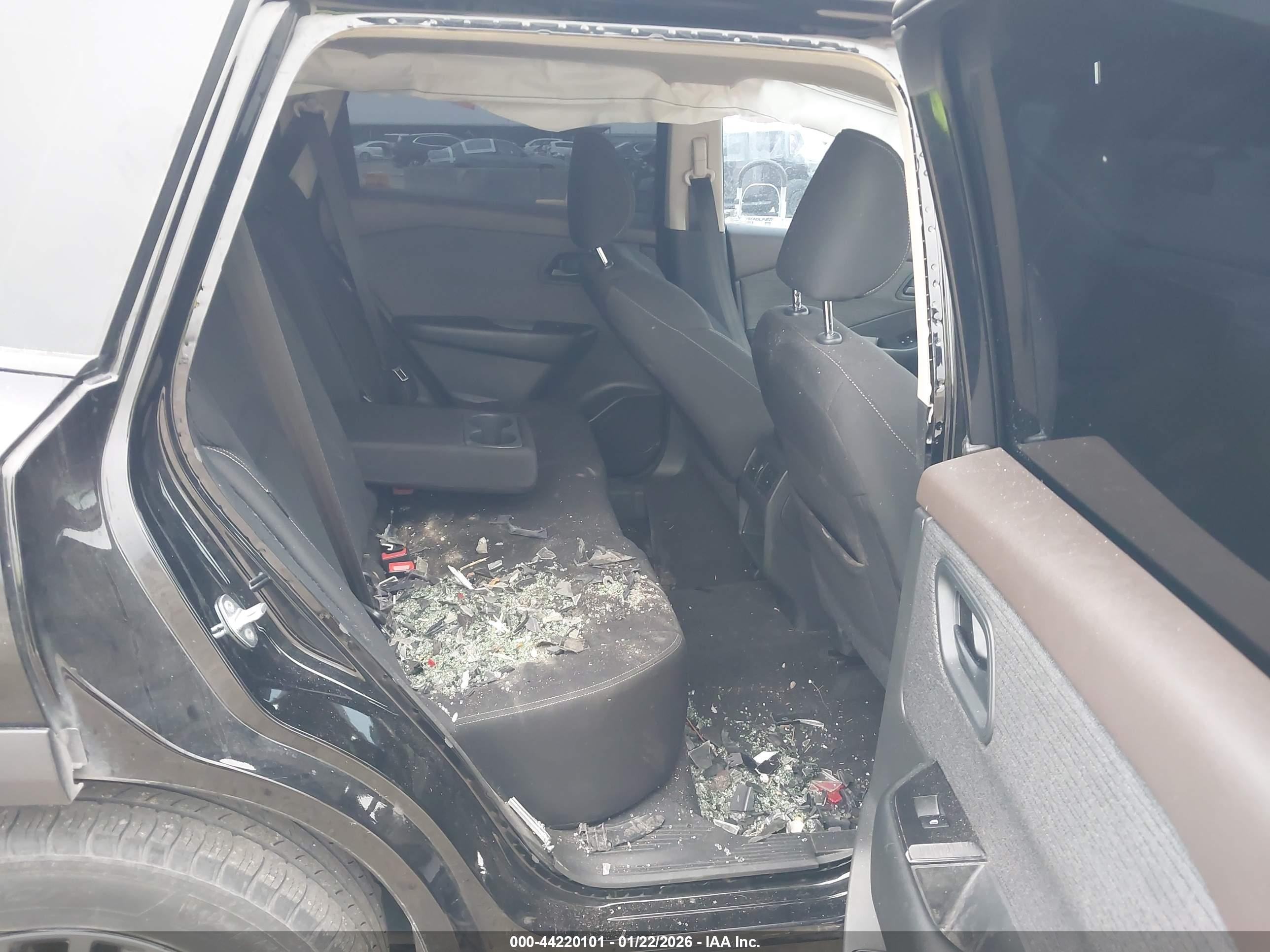 NISSAN ROGUE image 8