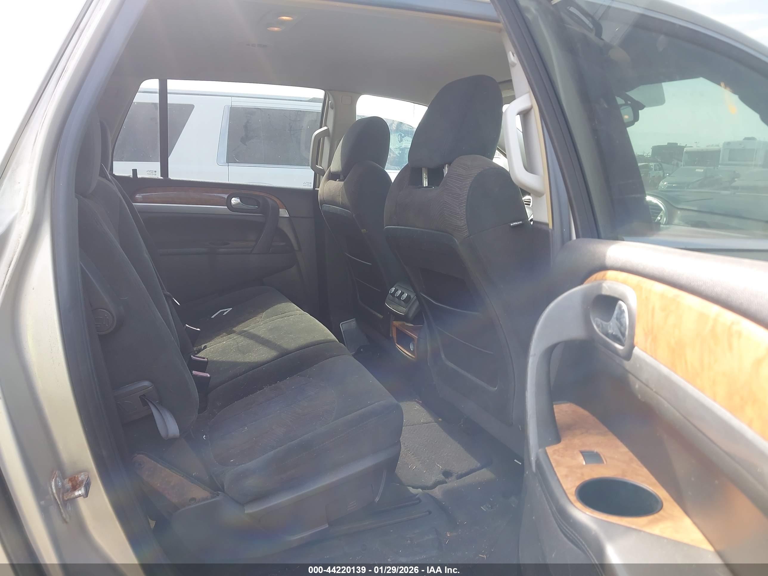 BUICK ENCLAVE image 8