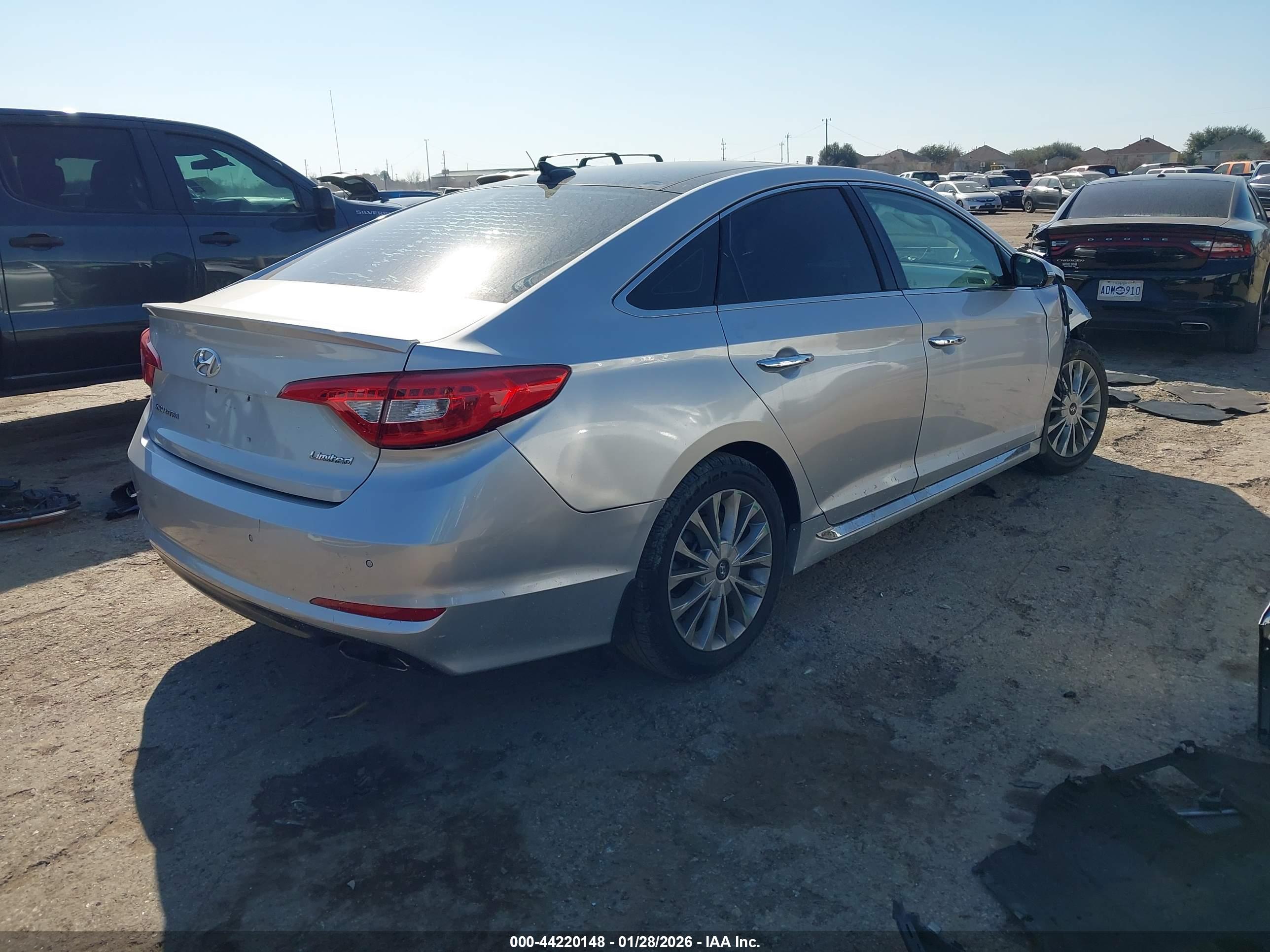 HYUNDAI SONATA image 4