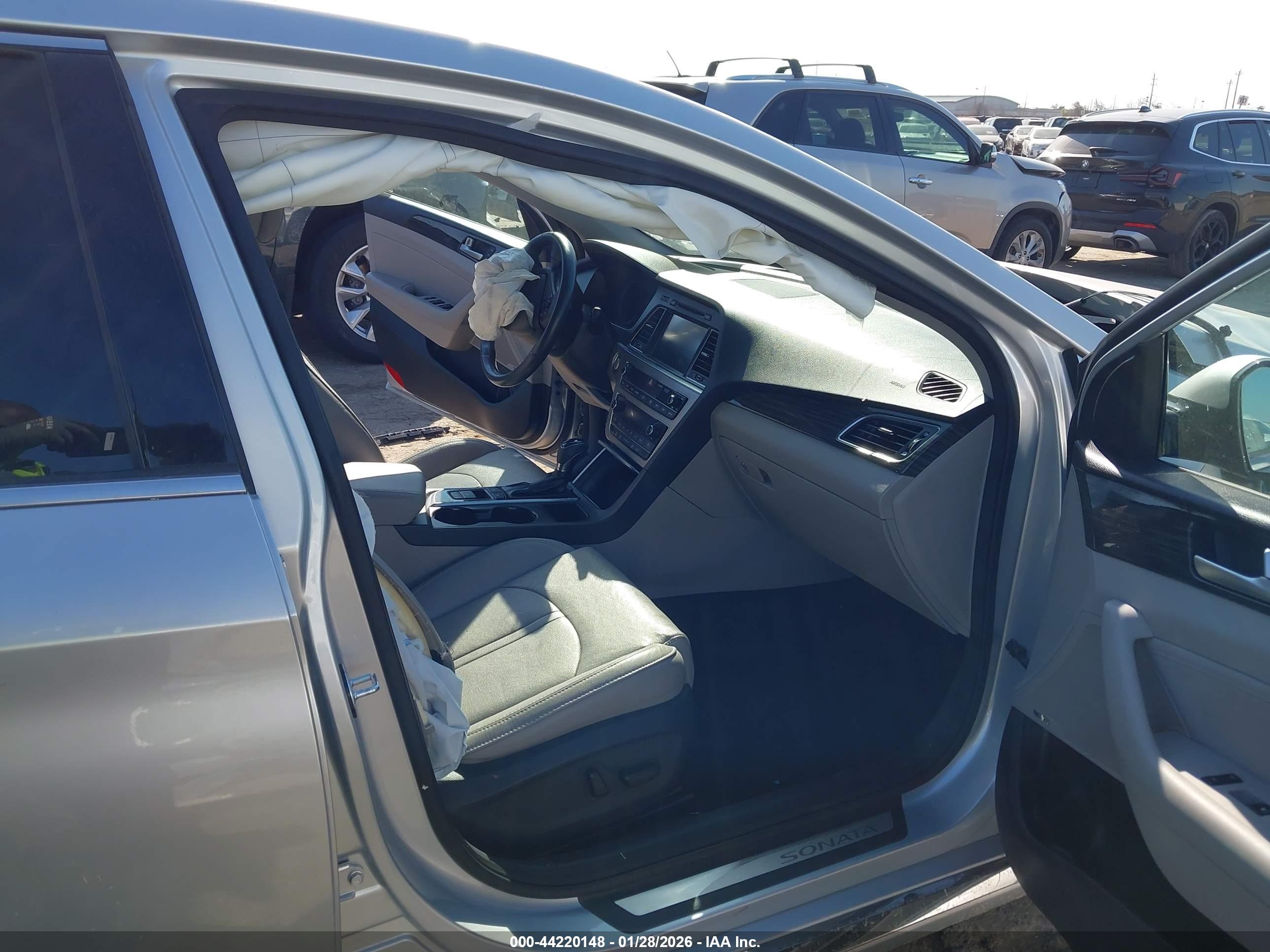 HYUNDAI SONATA image 5