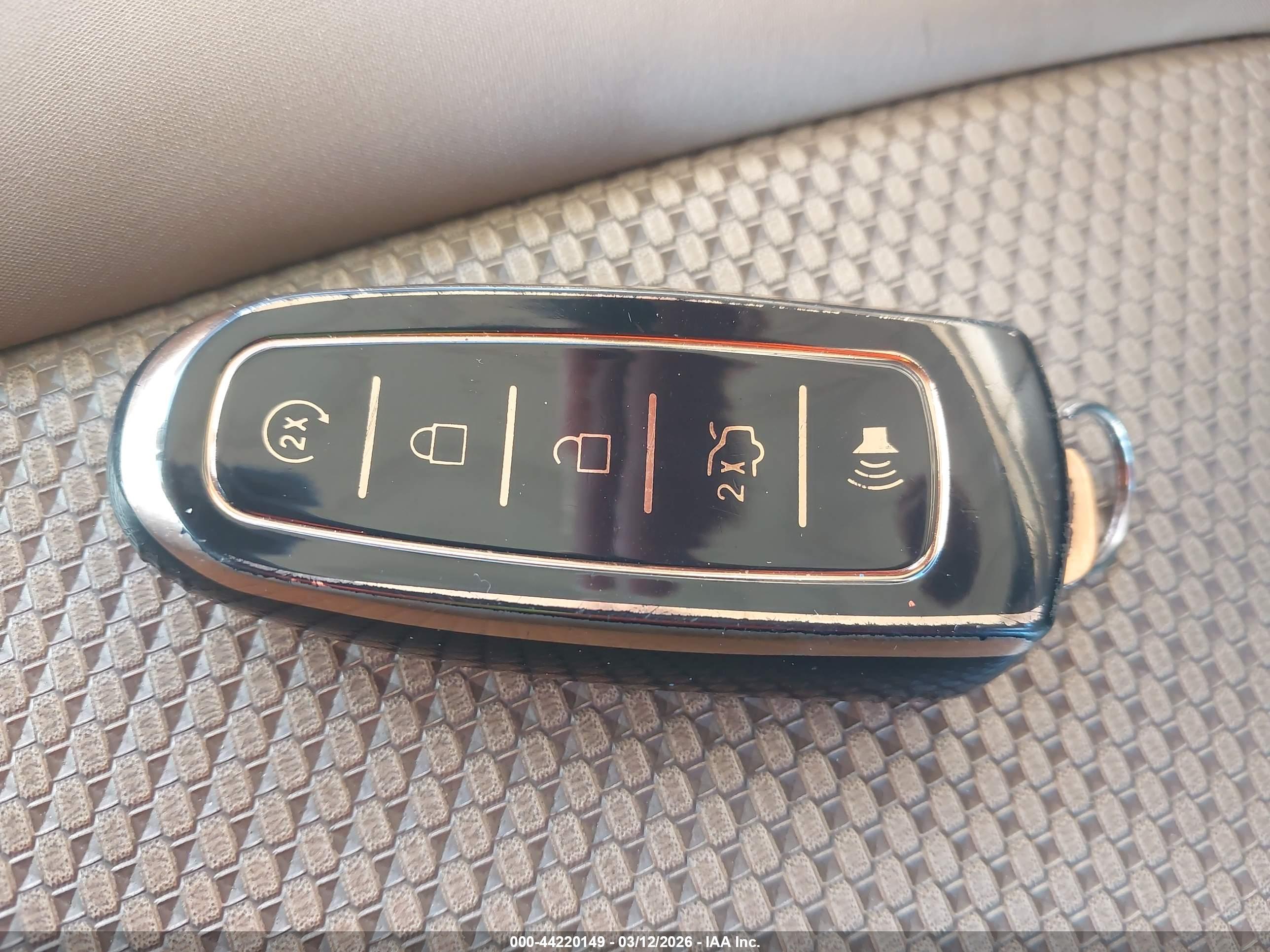 FORD ESCAPE image 11