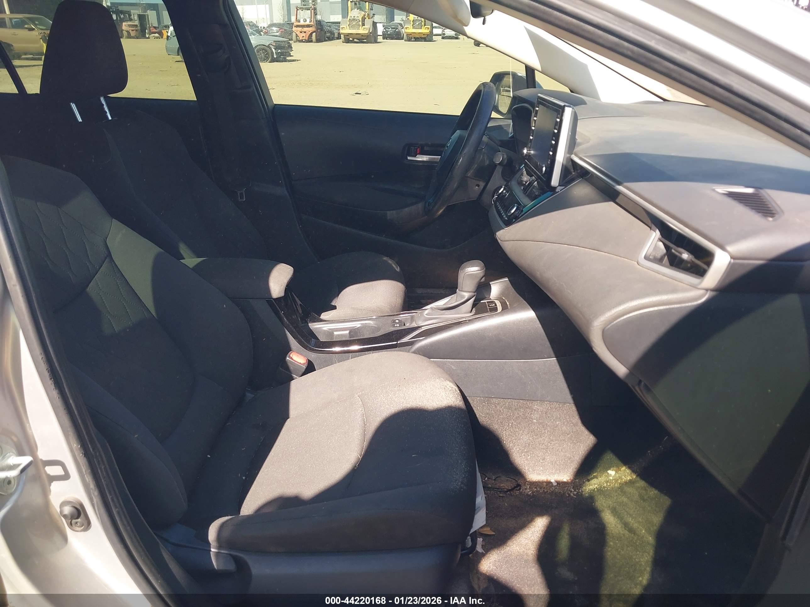 TOYOTA COROLLA image 5