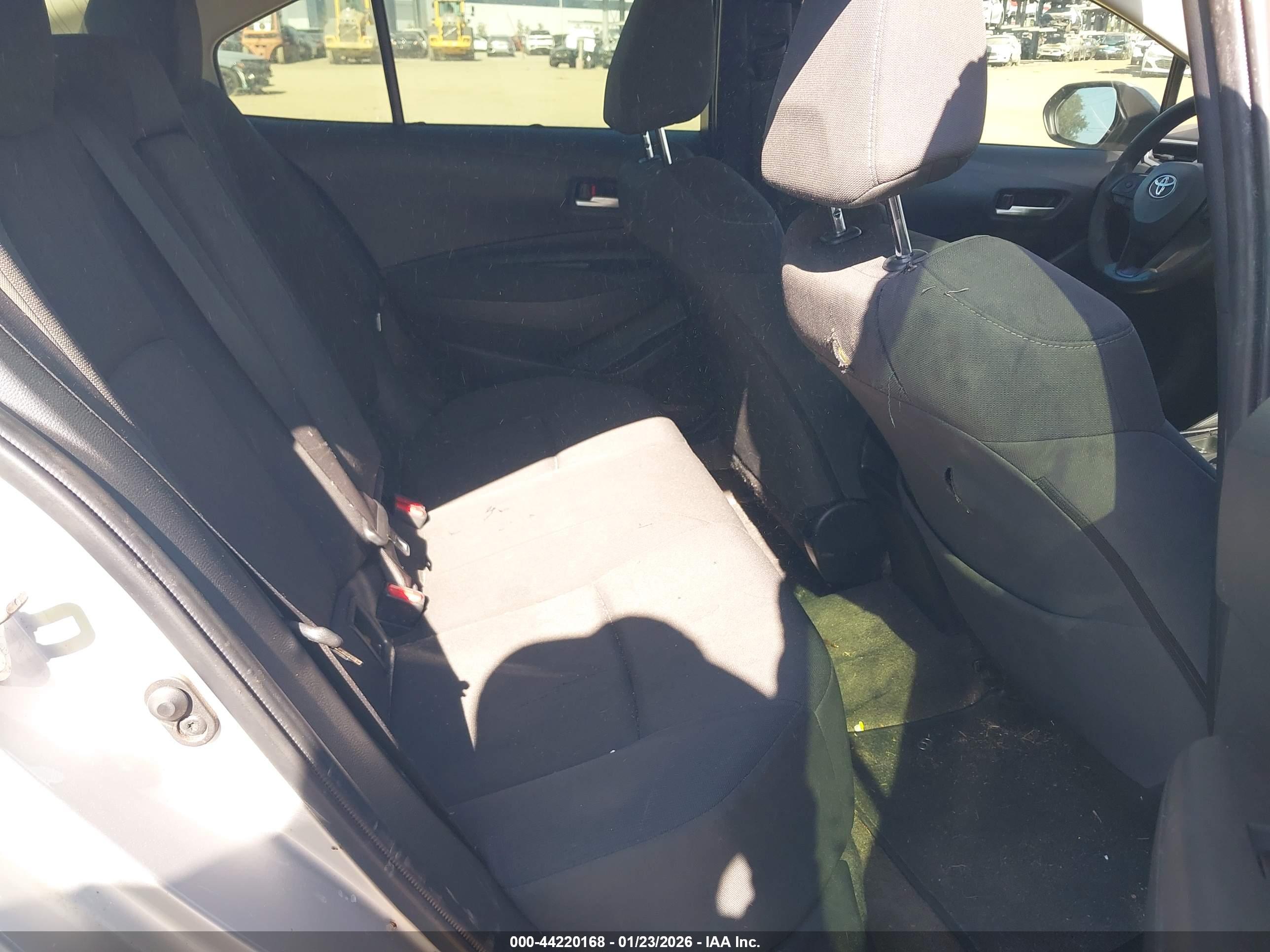 TOYOTA COROLLA image 8