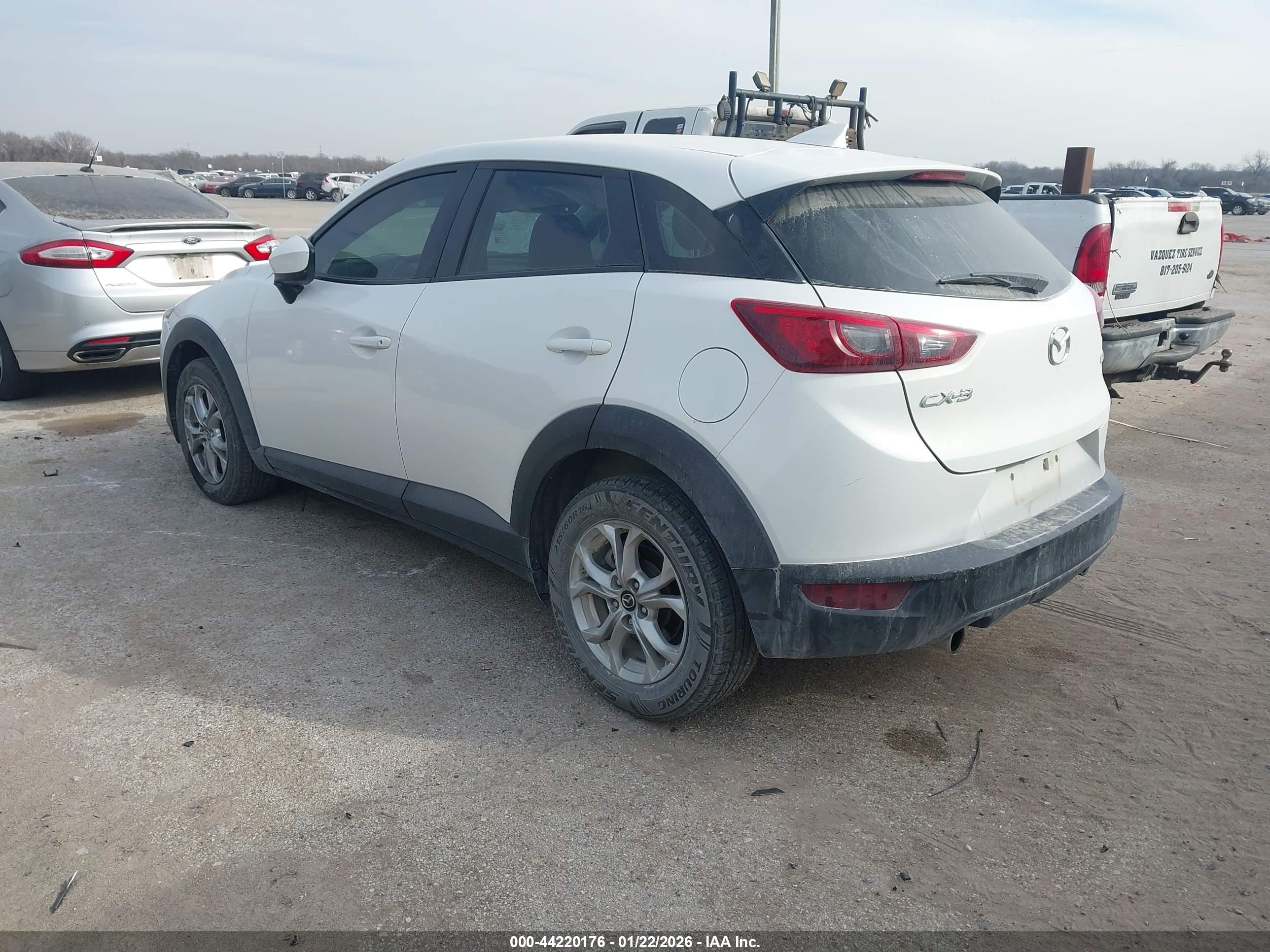 MAZDA CX-3 image 3