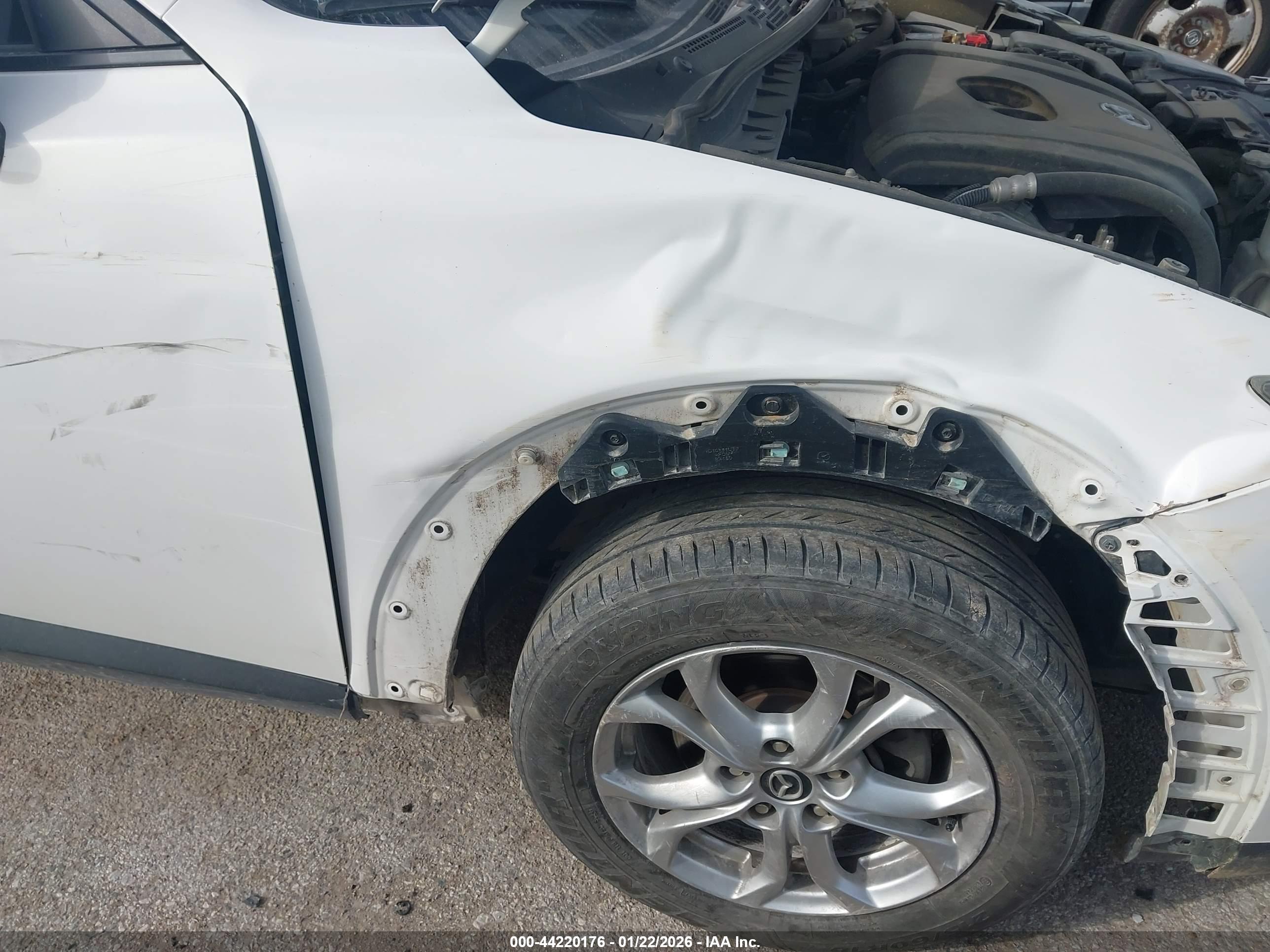 MAZDA CX-3 image 6
